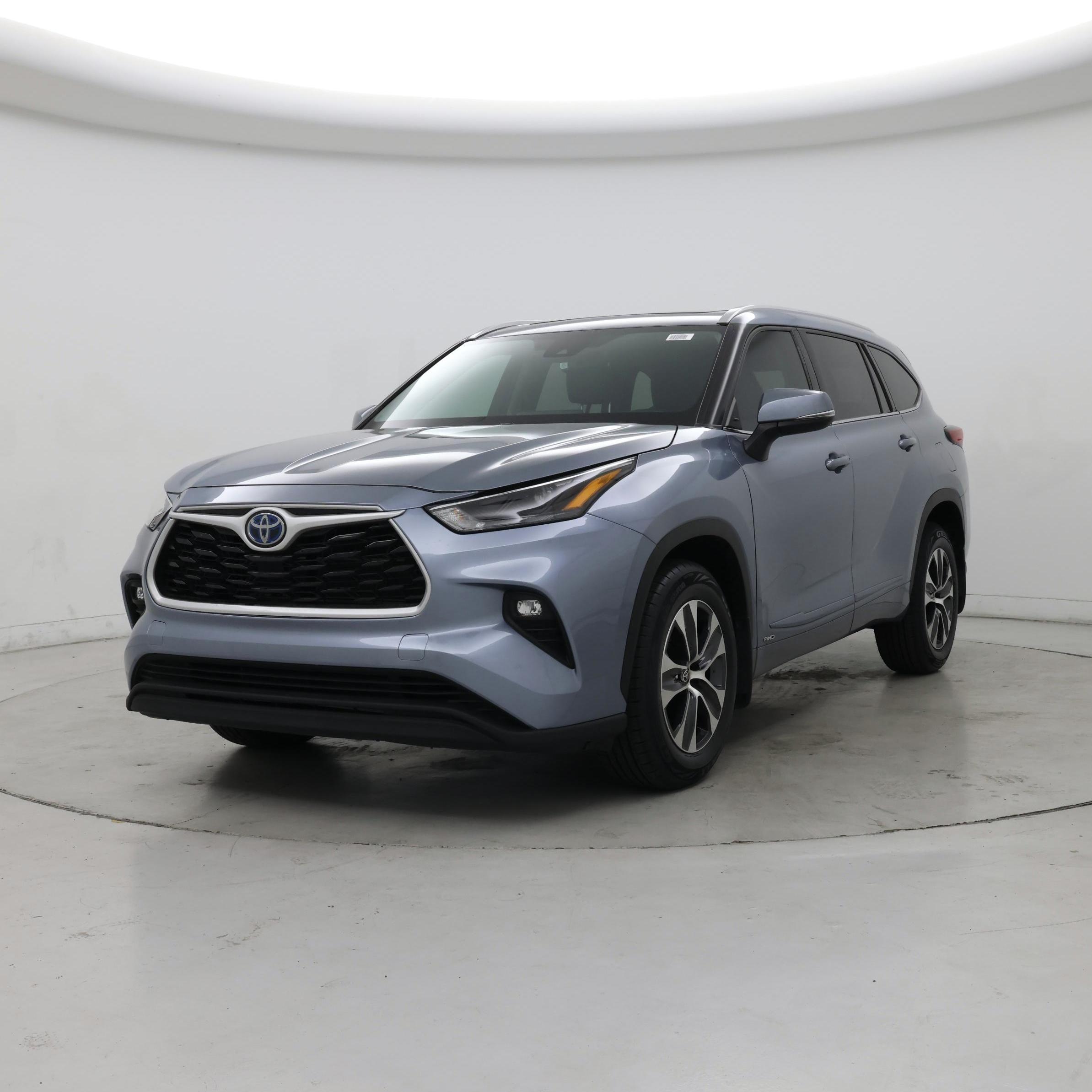 Thumbnail: 2022 Toyota Highlander - 4