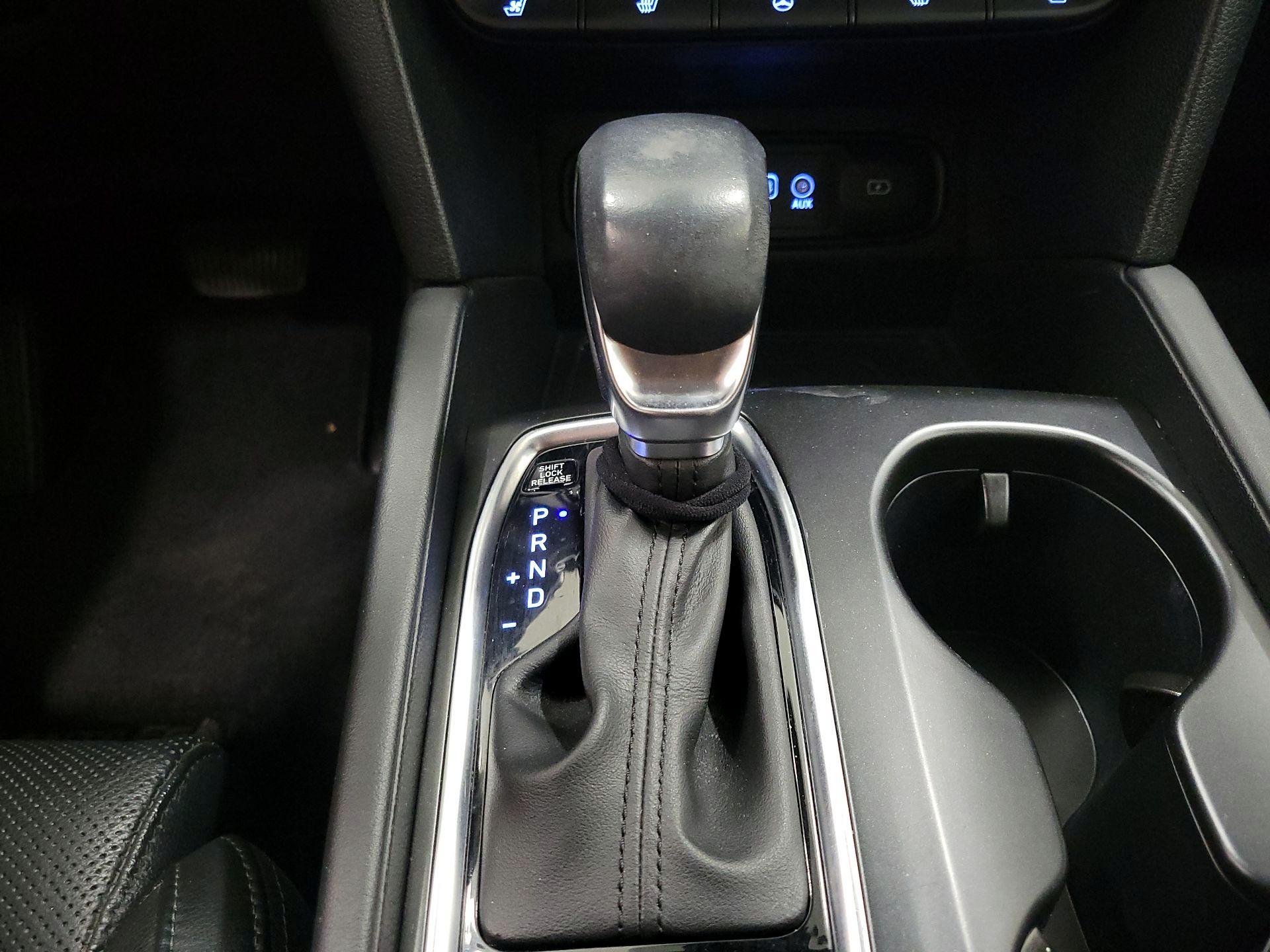 Thumbnail: 2020 Hyundai Santa Fe - 18