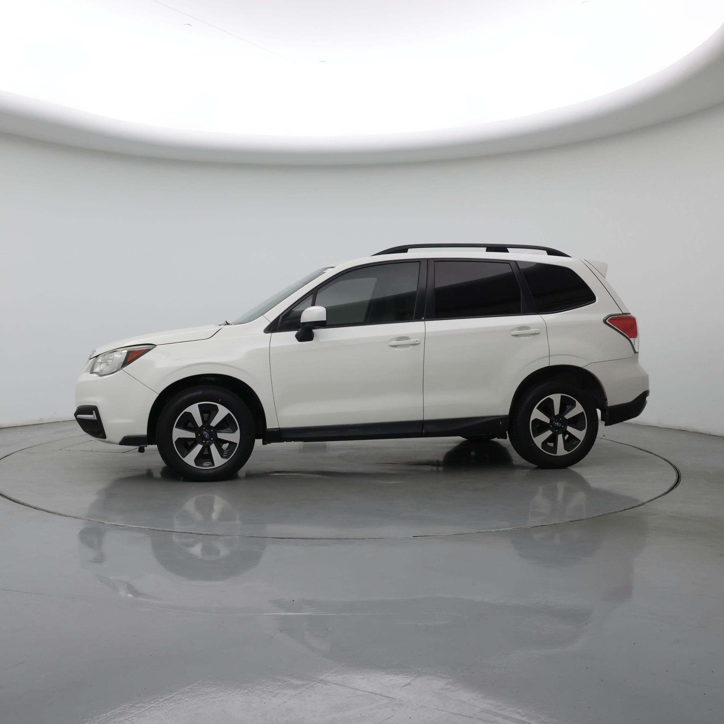 Thumbnail: 2017 Subaru Forester - 3