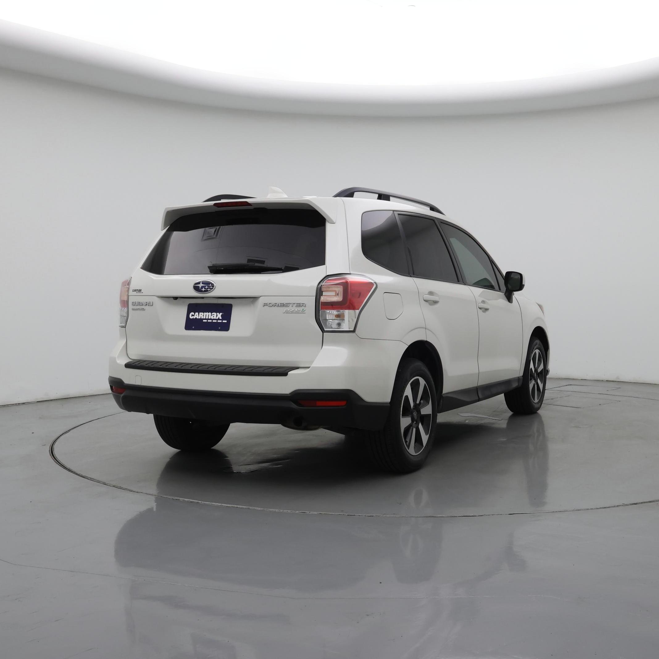 Thumbnail: 2017 Subaru Forester - 8