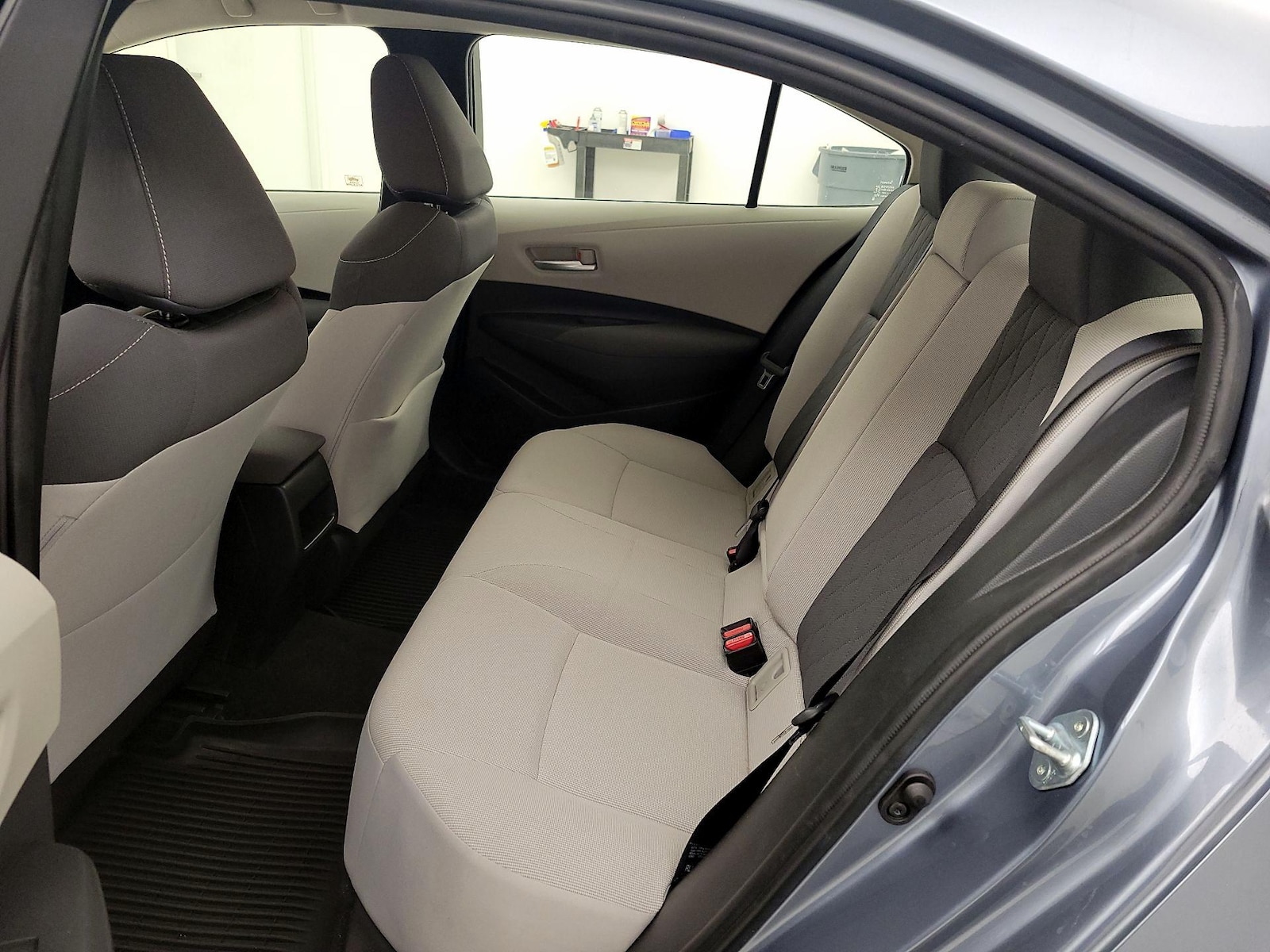 2020 Toyota Corolla LE - Photo 19