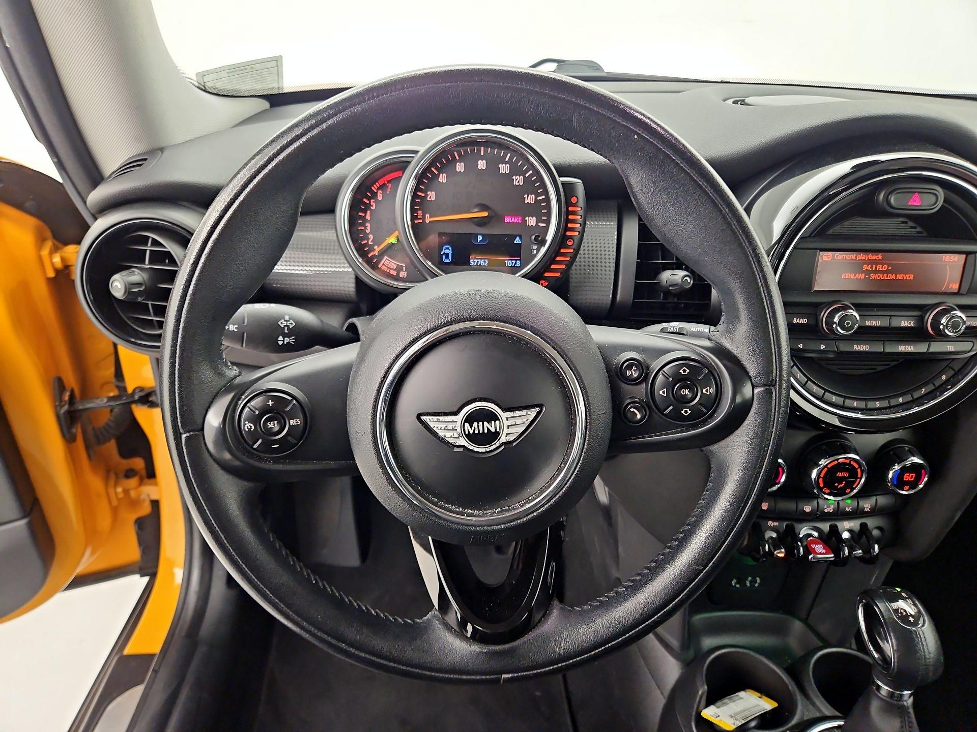 Thumbnail: 2015 MINI Cooper Hardtop - 10