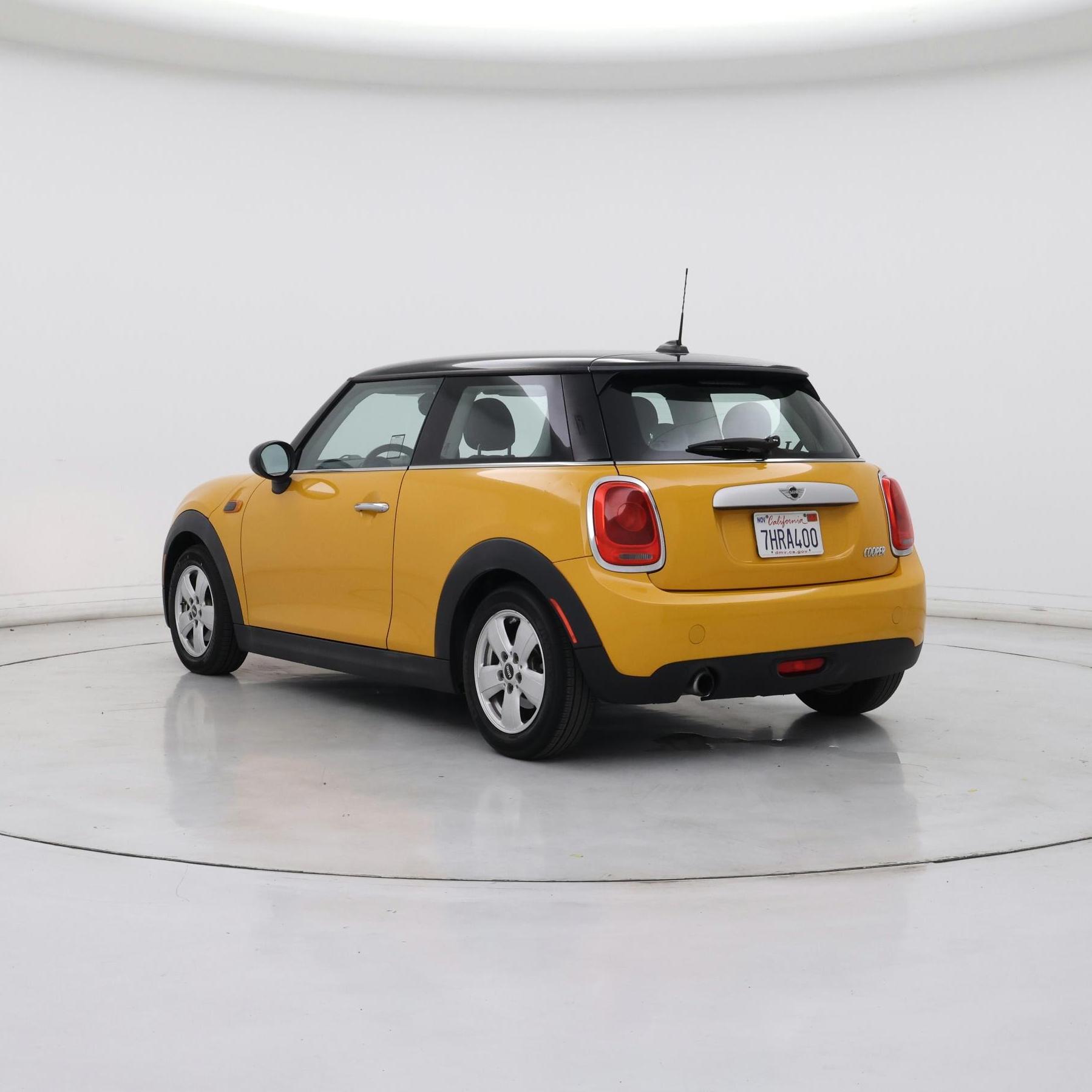 Thumbnail: 2015 MINI Cooper Hardtop - 2