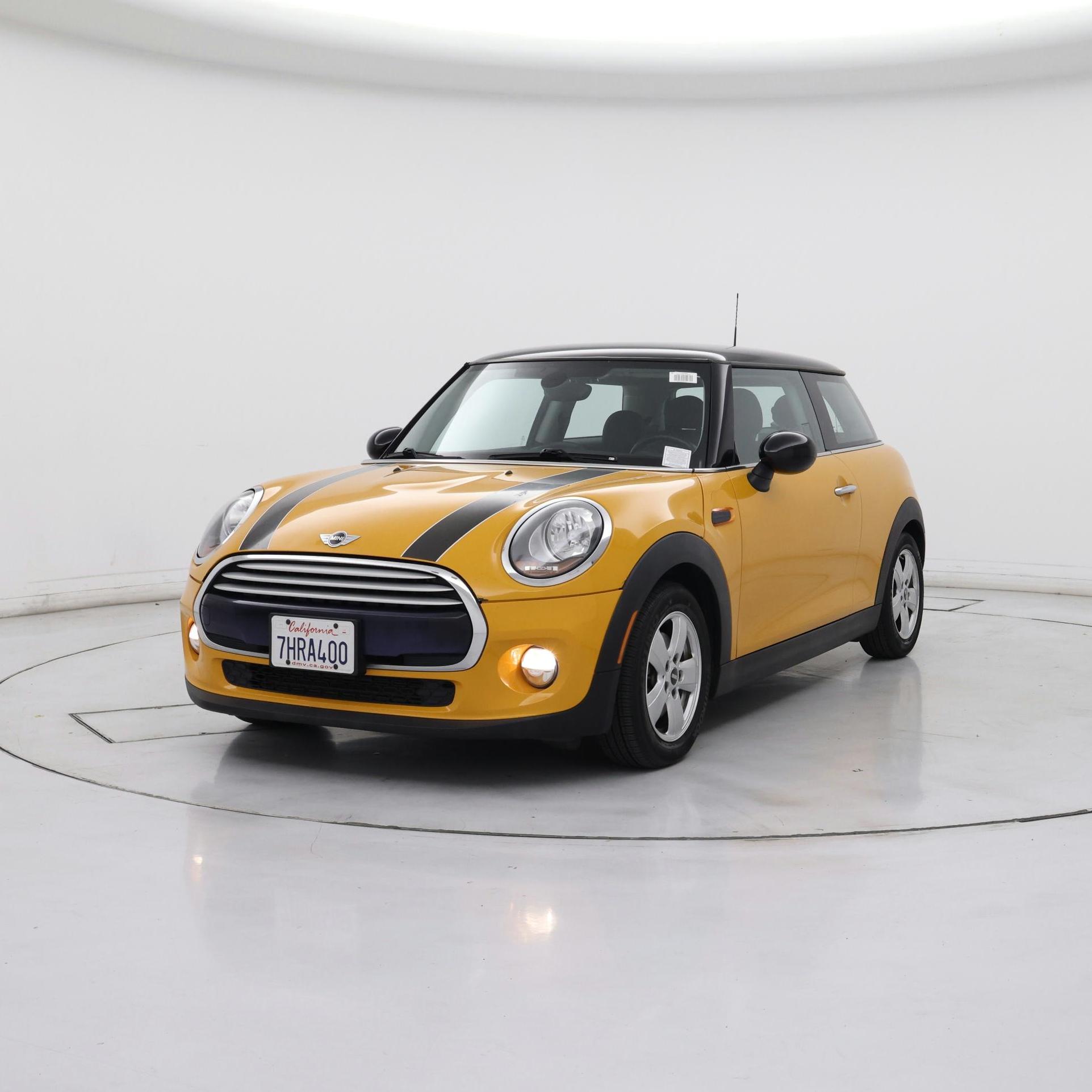 Thumbnail: 2015 MINI Cooper Hardtop - 4