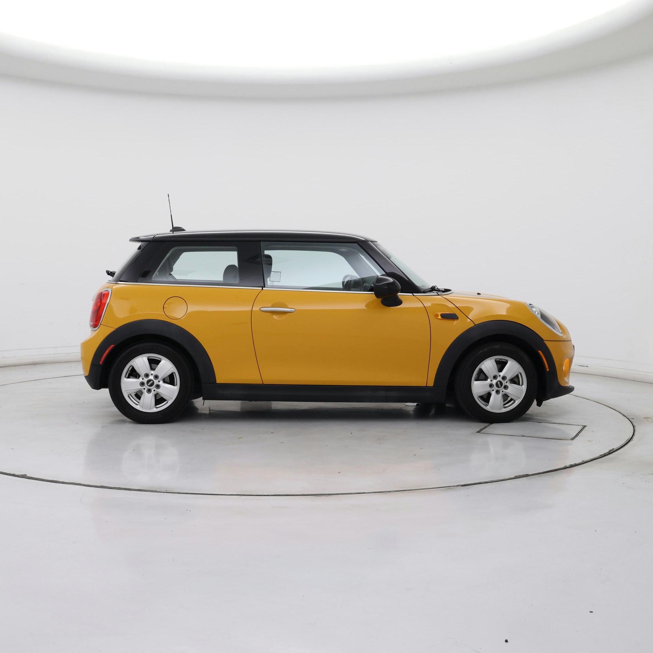 Thumbnail: 2015 MINI Cooper Hardtop - 7