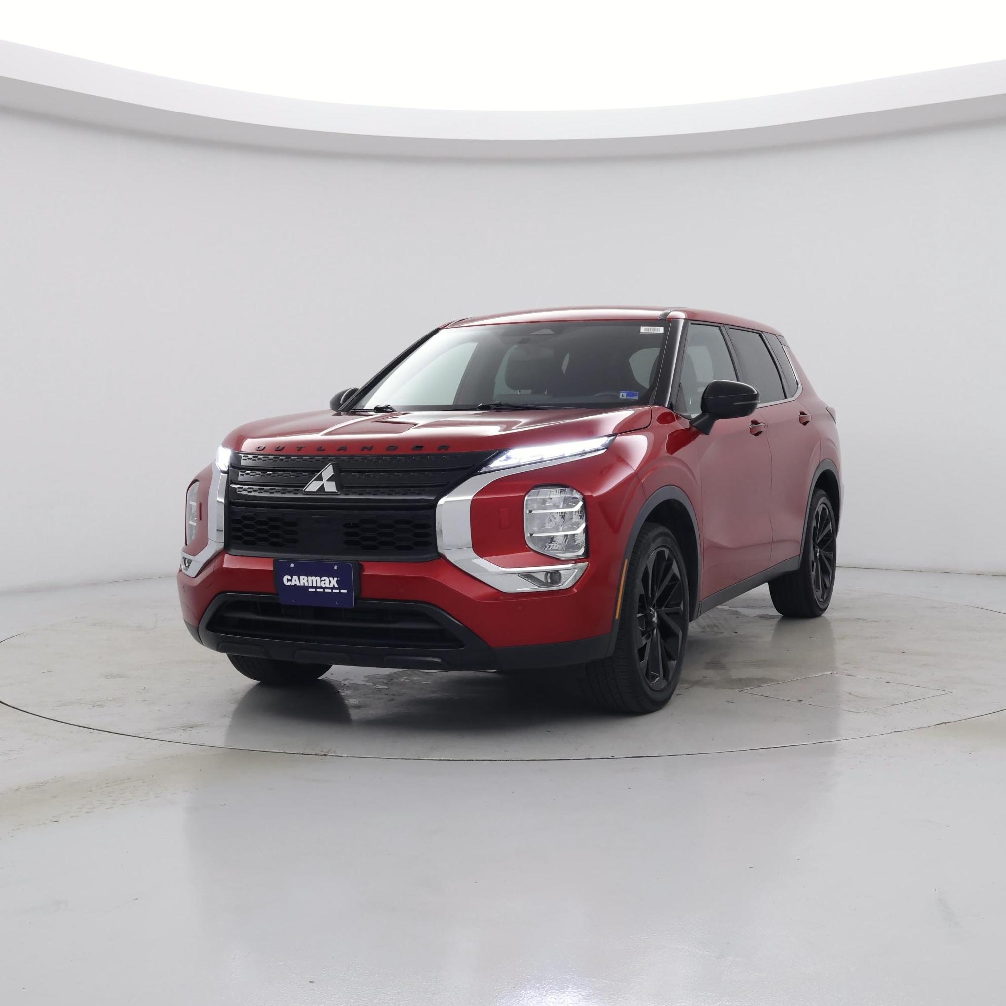 Thumbnail: 2023 Mitsubishi Outlander - 4