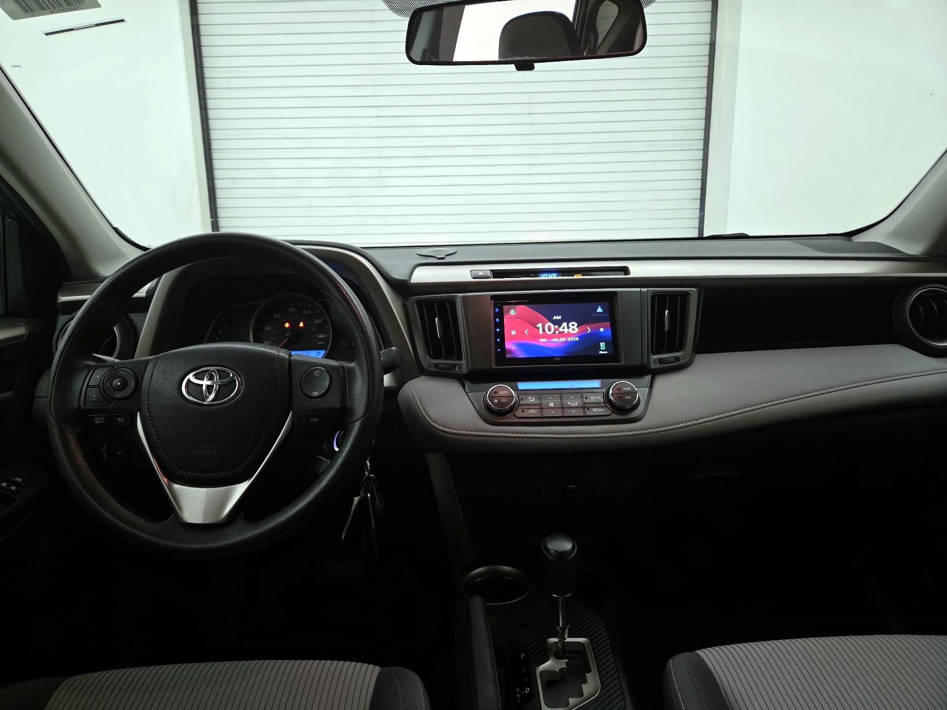 Thumbnail: 2014 Toyota RAV4 - 9