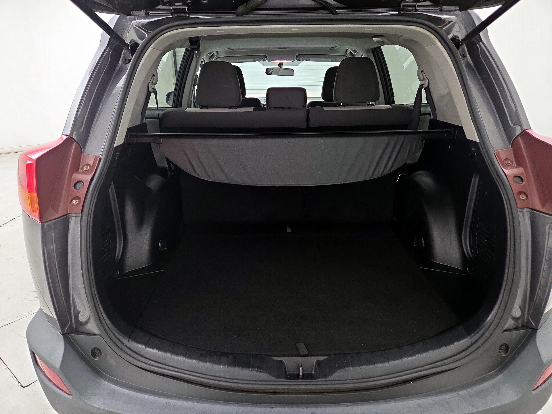 Thumbnail: 2014 Toyota RAV4 - 17
