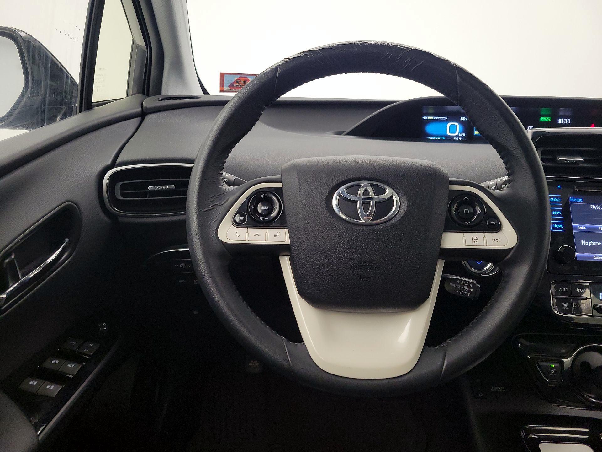 Thumbnail: 2017 Toyota Prius - 10