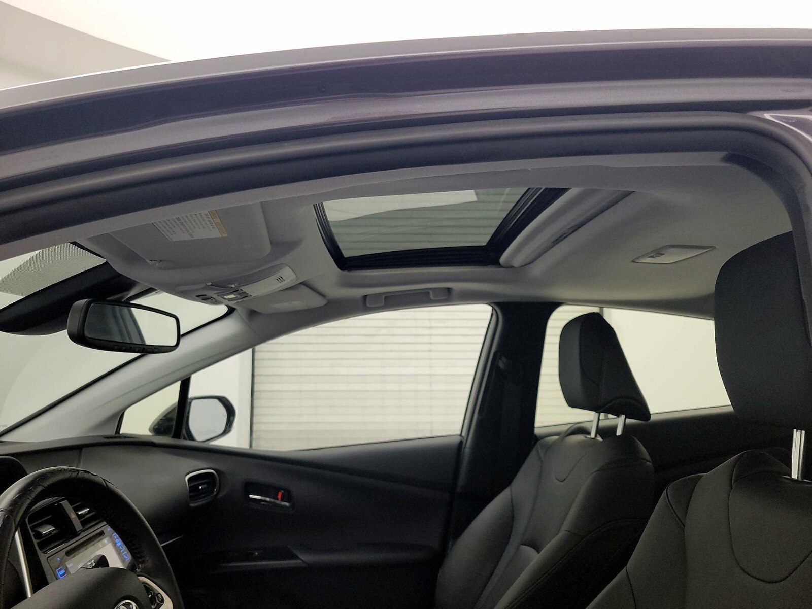 Sunroof(s) & Overhead Airbags