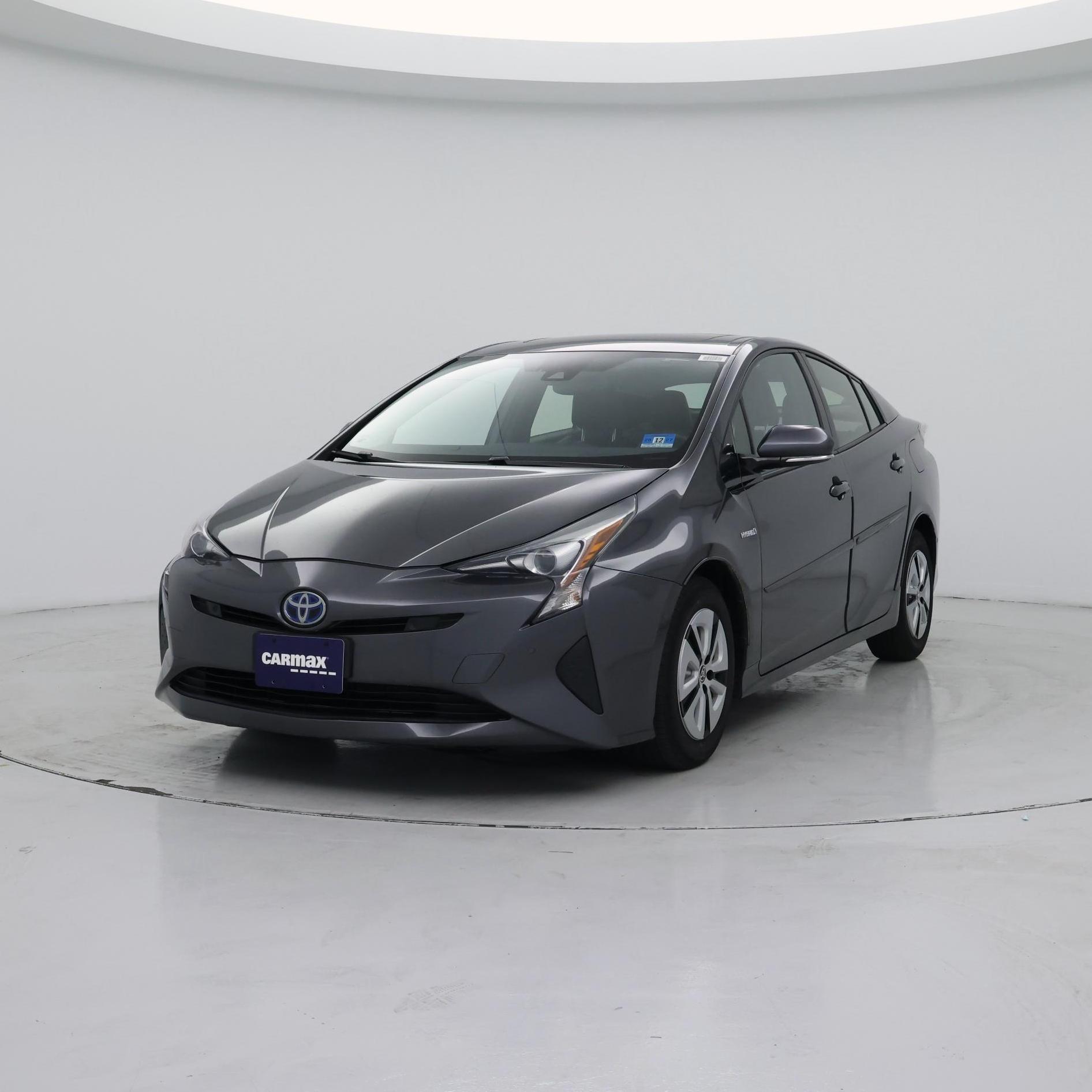 Thumbnail: 2017 Toyota Prius - 4