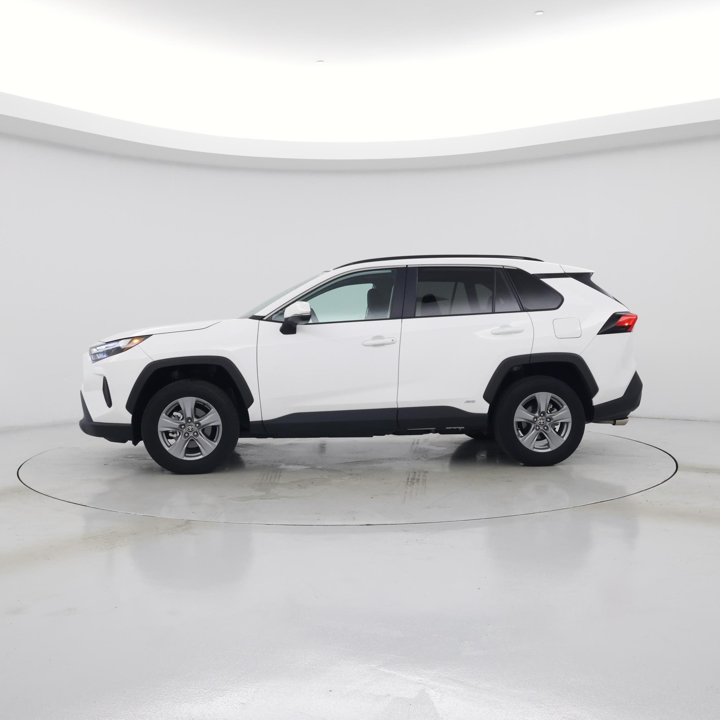 Thumbnail: 2025 Toyota RAV4 - 3
