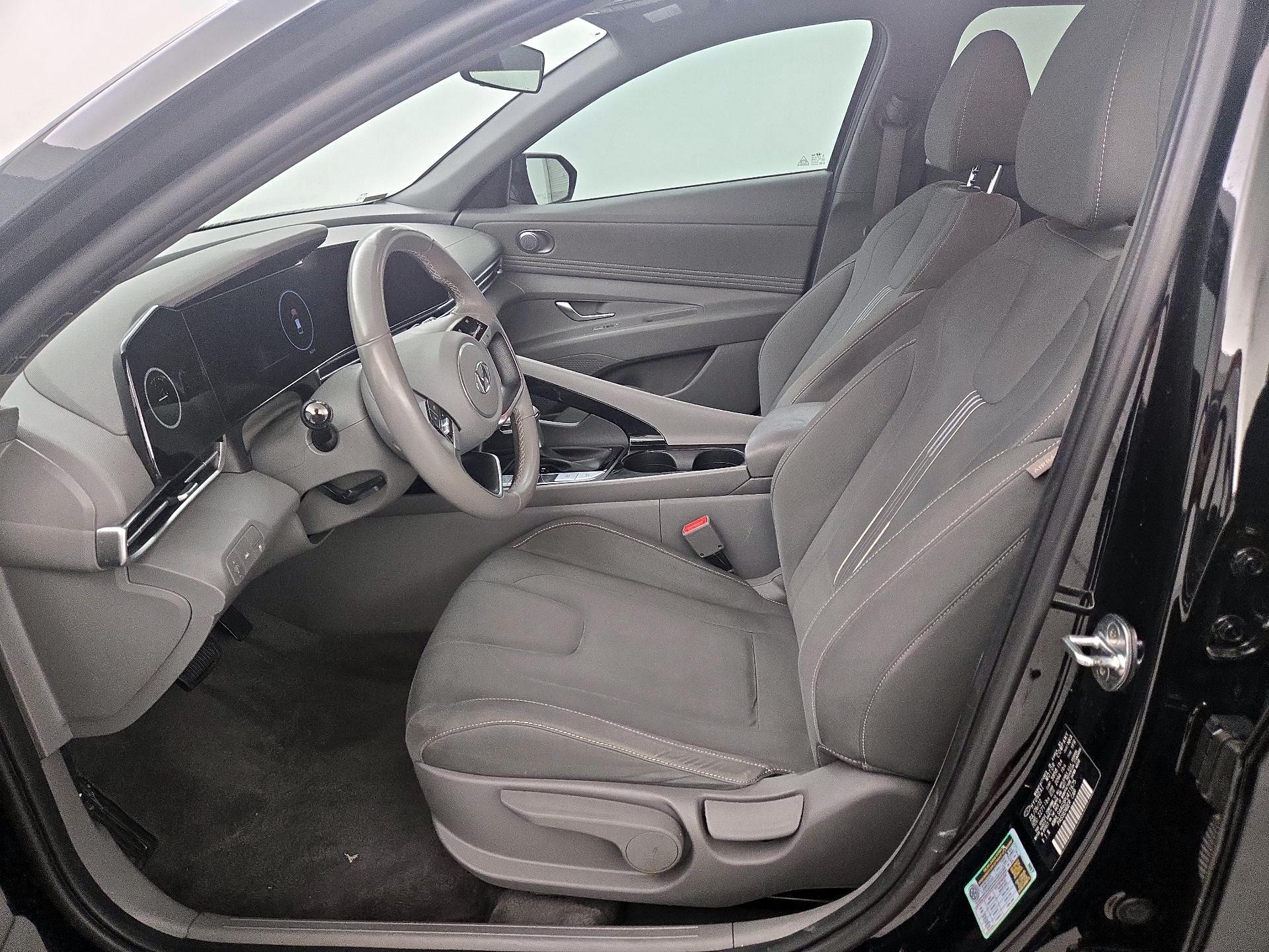Thumbnail: 2023 Hyundai Elantra - 11