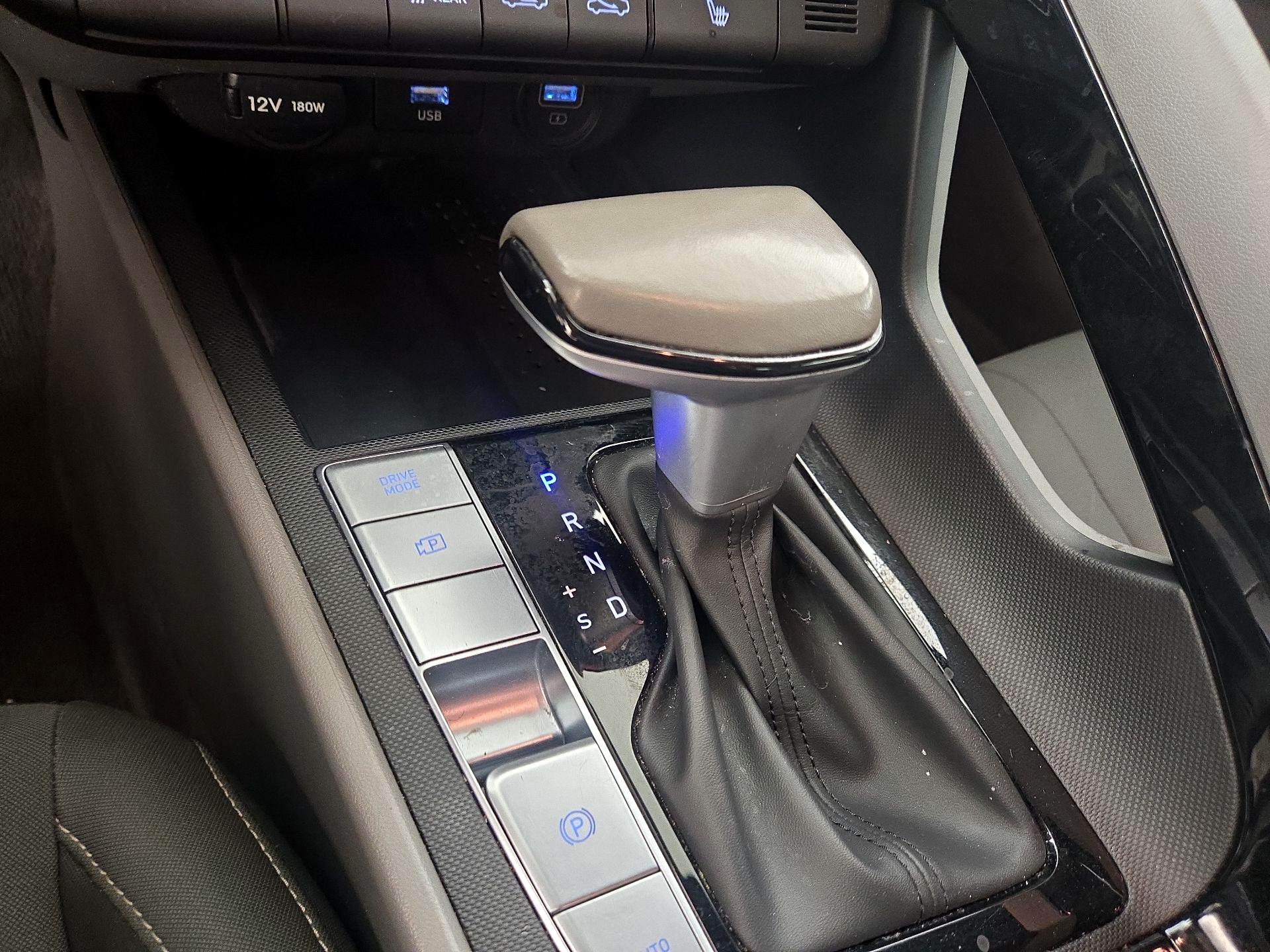 Thumbnail: 2023 Hyundai Elantra - 18