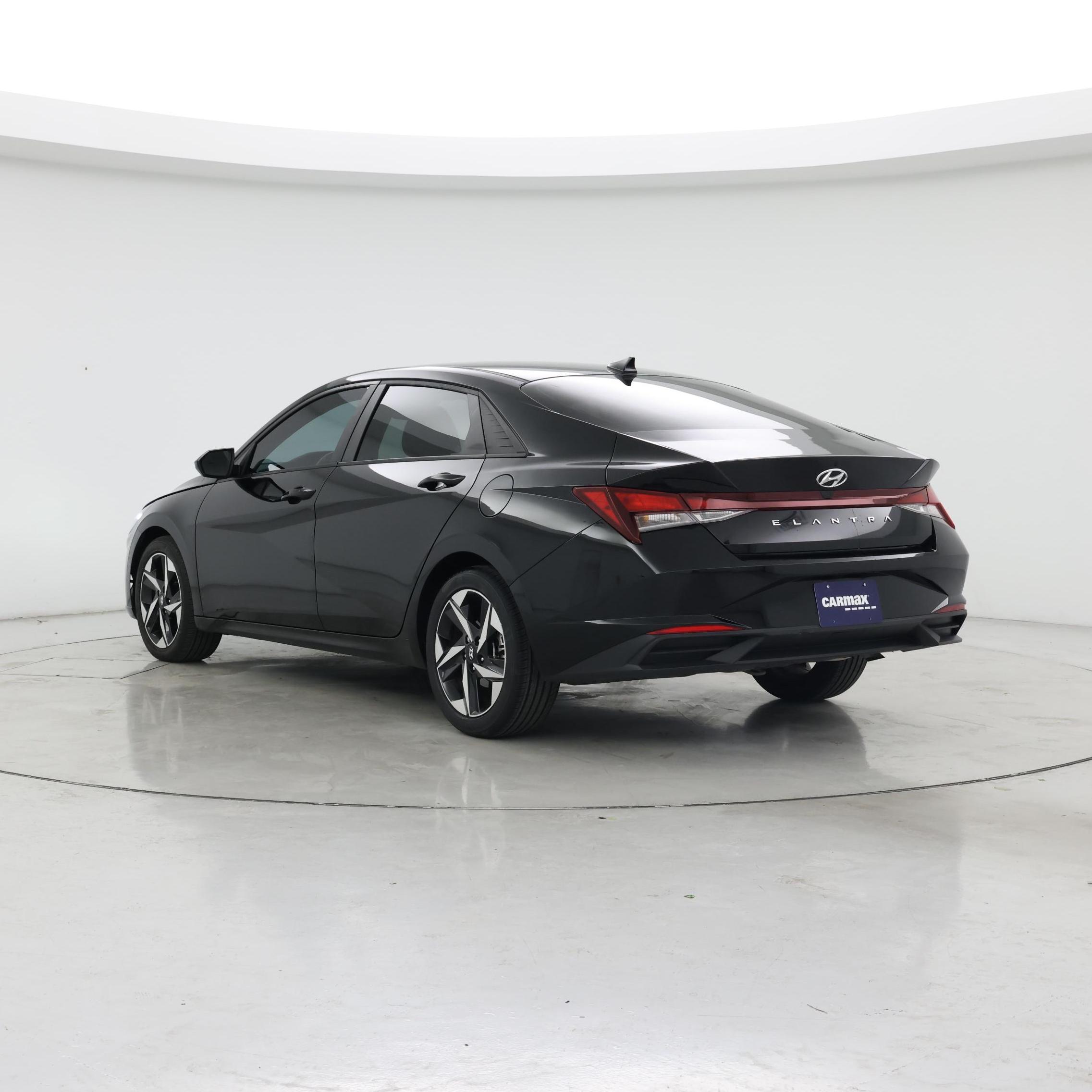 Thumbnail: 2023 Hyundai Elantra - 2