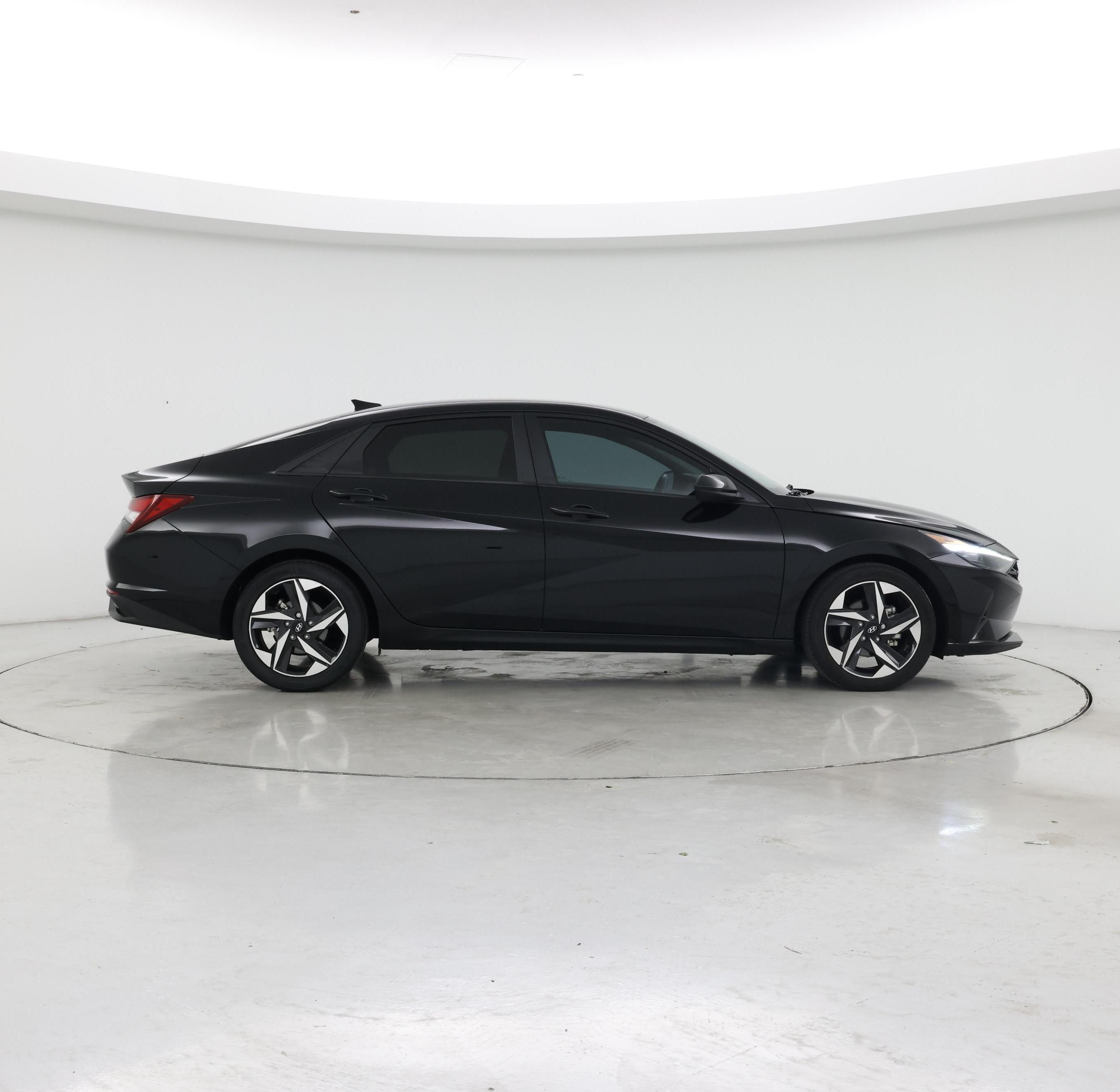 Thumbnail: 2023 Hyundai Elantra - 7