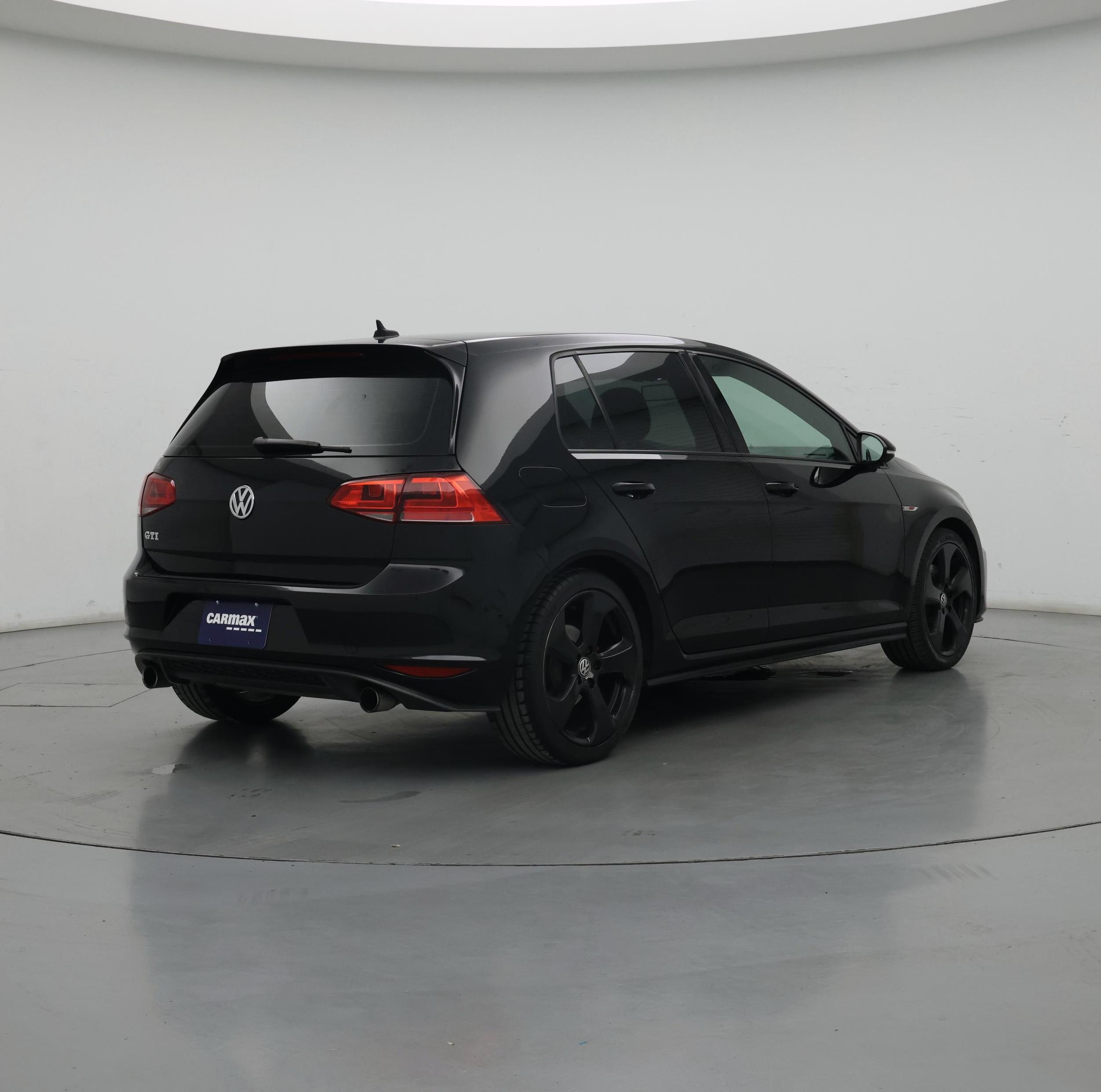 Thumbnail: 2017 Volkswagen Golf - 8