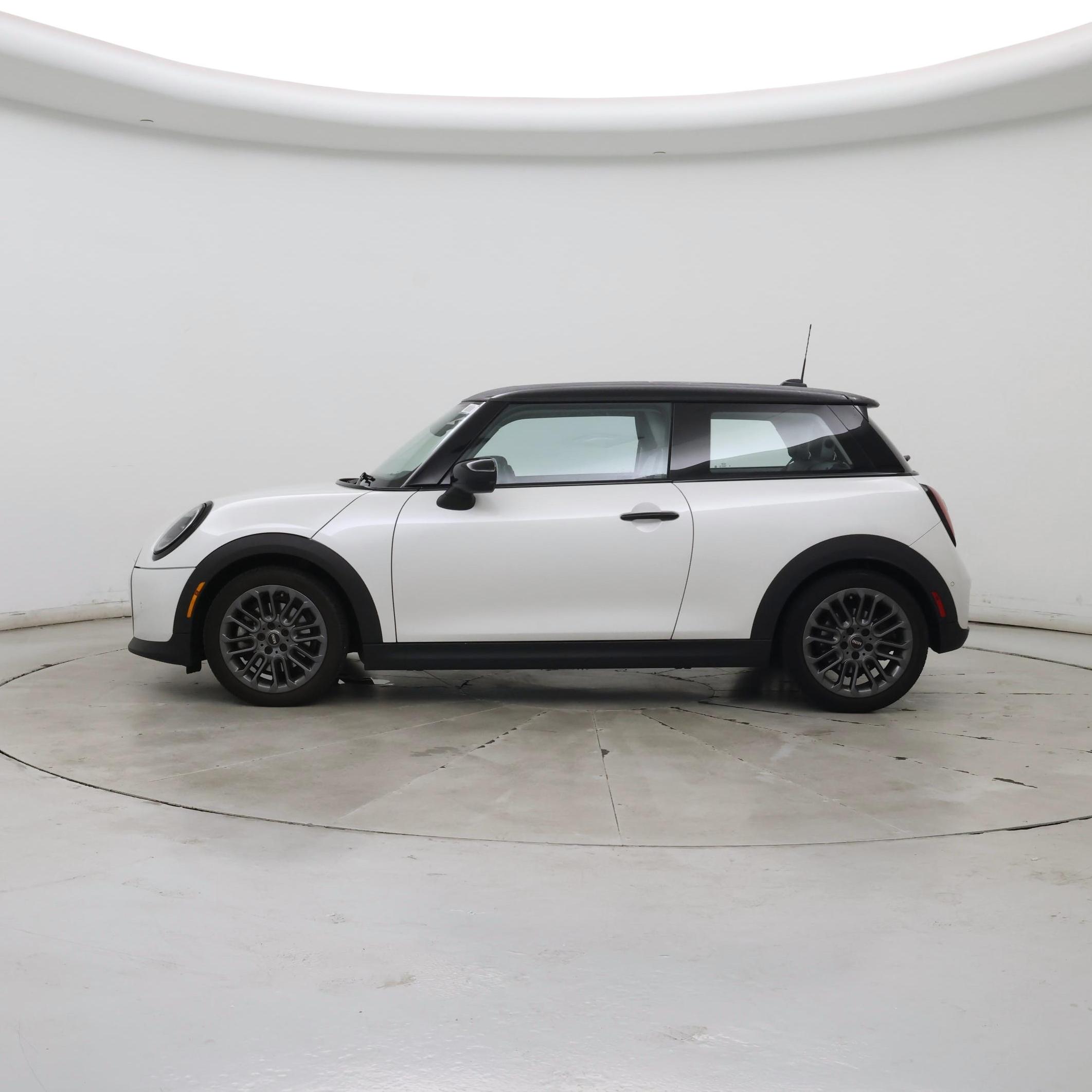 Thumbnail: 2025 MINI Cooper Hardtop - 3