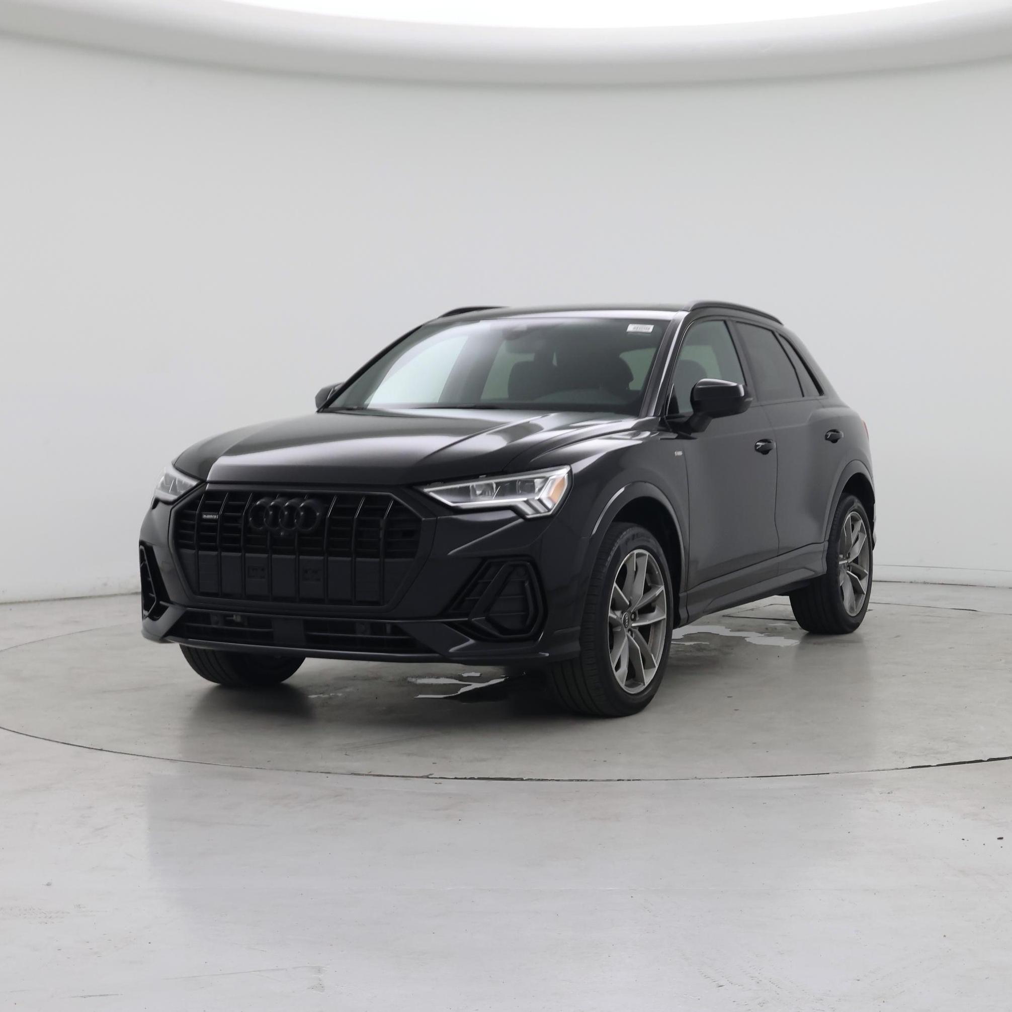 Thumbnail: 2022 Audi Q3 - 4