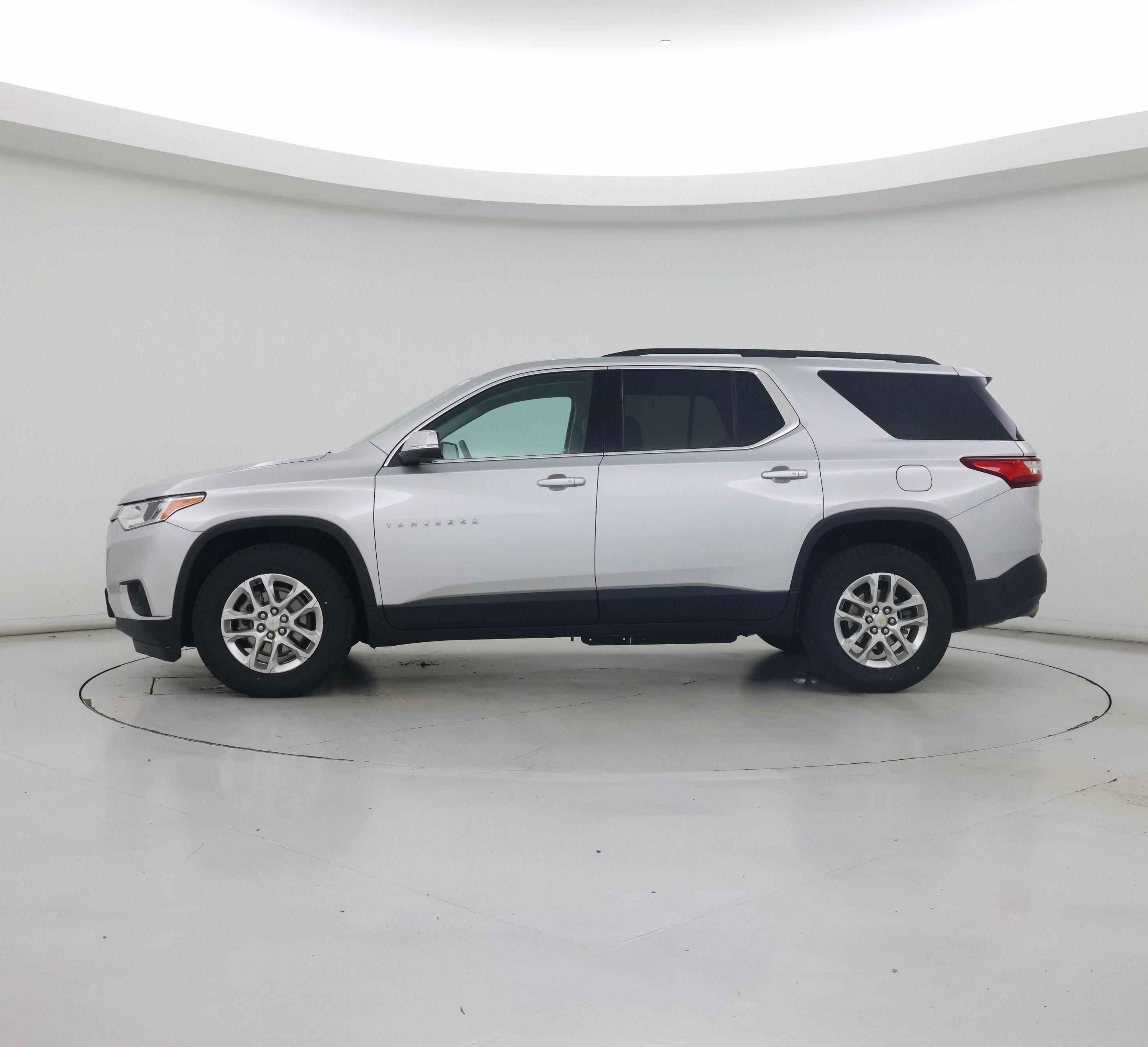 Thumbnail: 2021 Chevrolet Traverse - 3