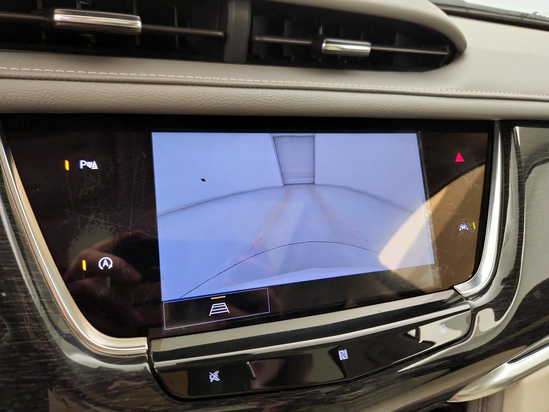 Thumbnail: 2021 Cadillac XT6 - 15