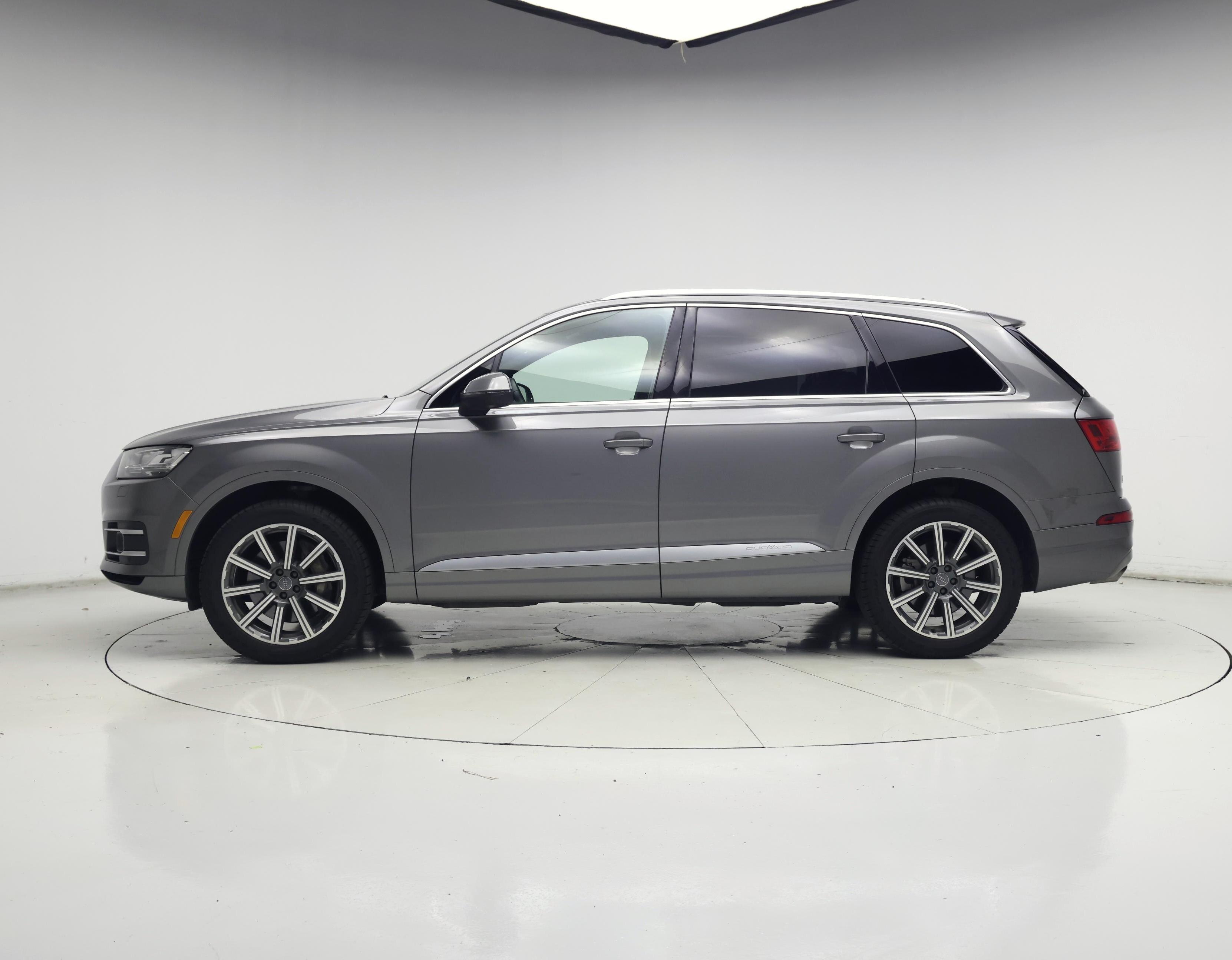 Thumbnail: 2018 Audi Q7 - 3