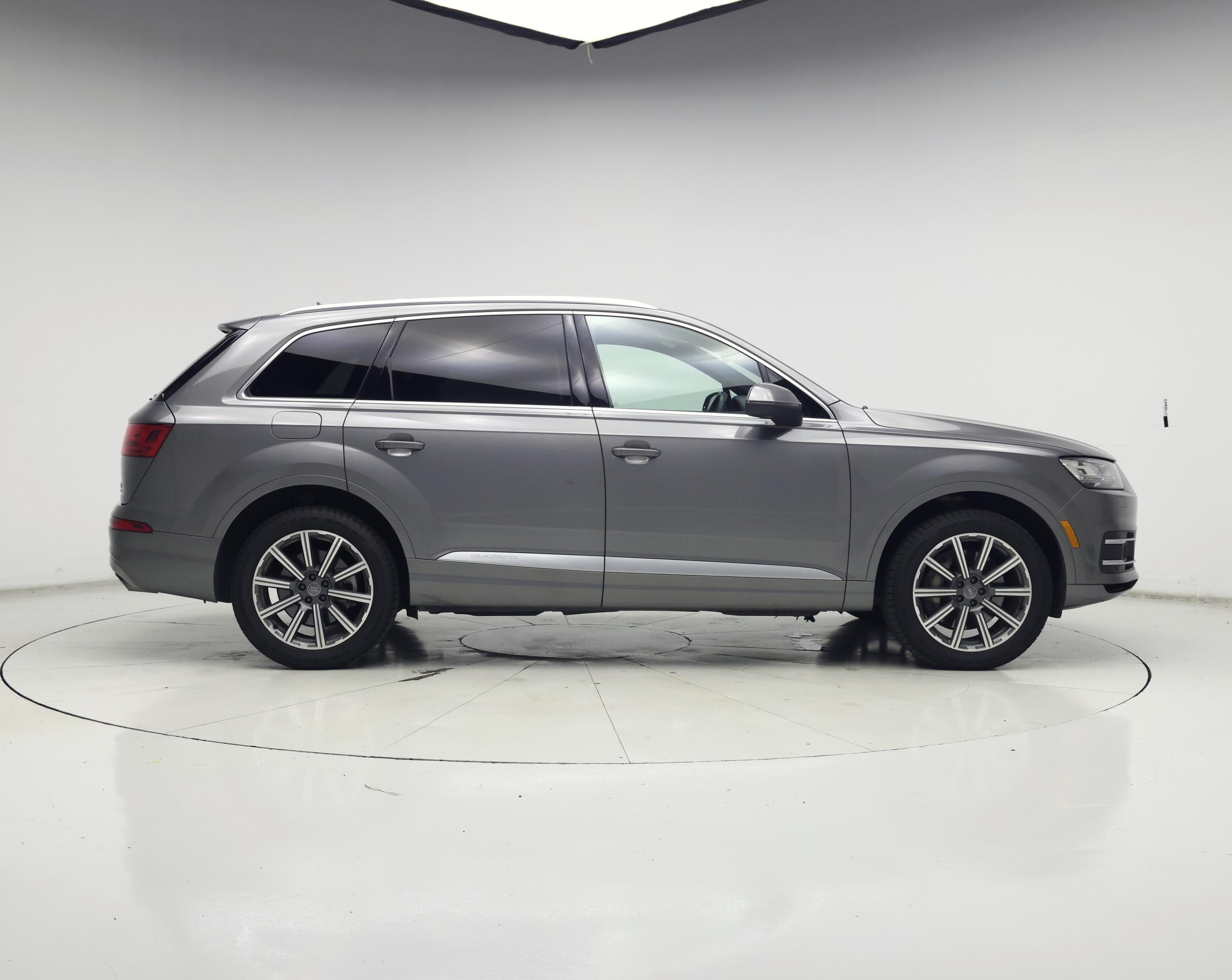 Thumbnail: 2018 Audi Q7 - 7