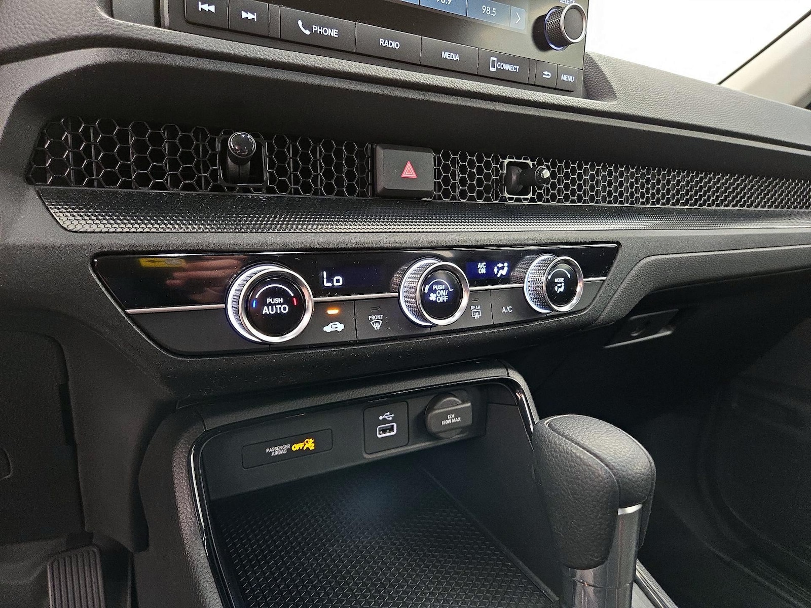 2024 Honda CR-V LX - Photo 17