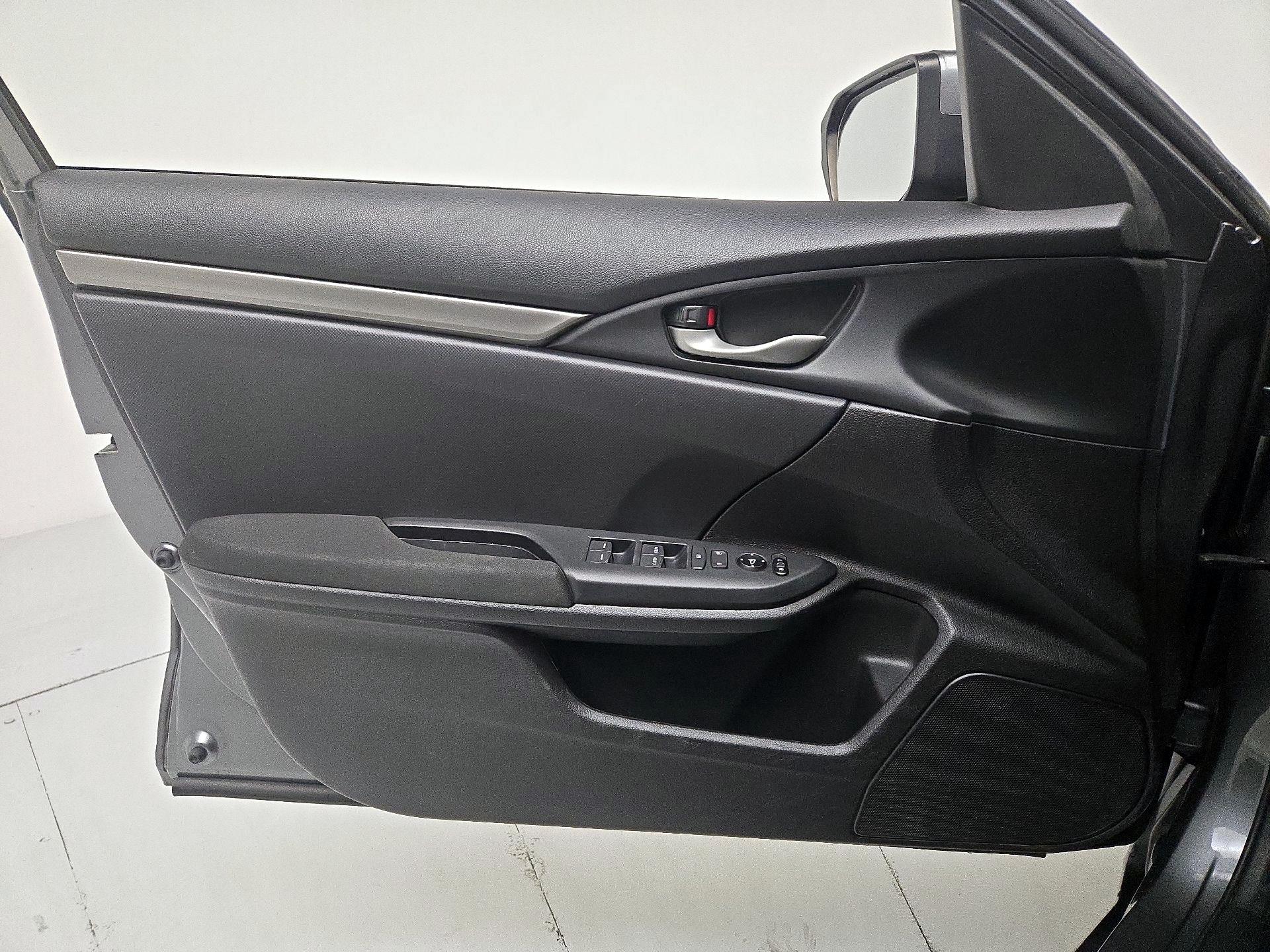 Thumbnail: 2017 Honda Civic - 12