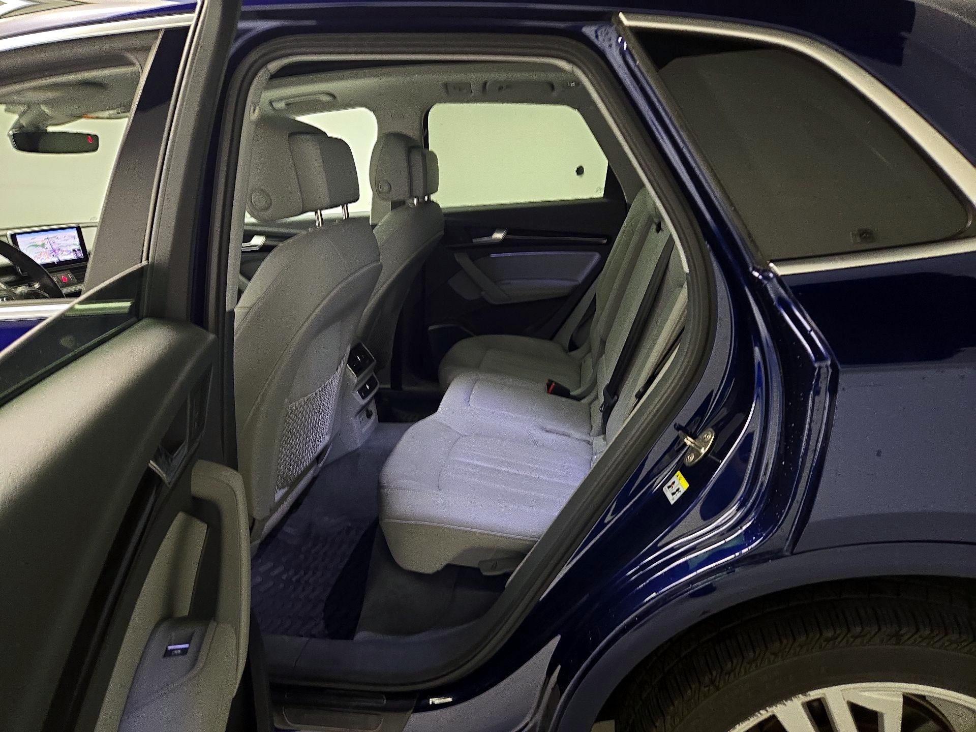 Thumbnail: 2019 Audi Q5 - 19