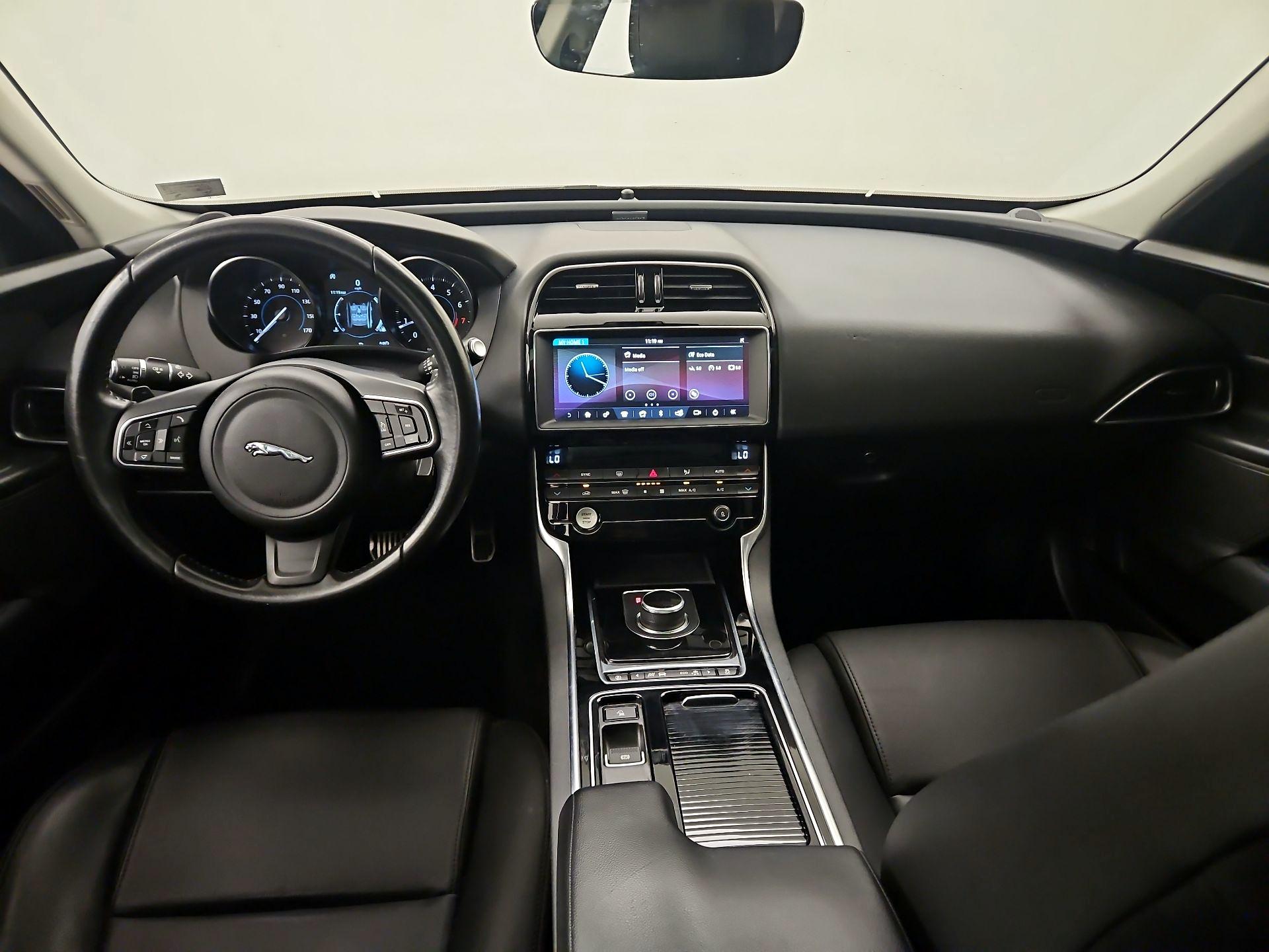 Thumbnail: 2019 Jaguar XE - 9