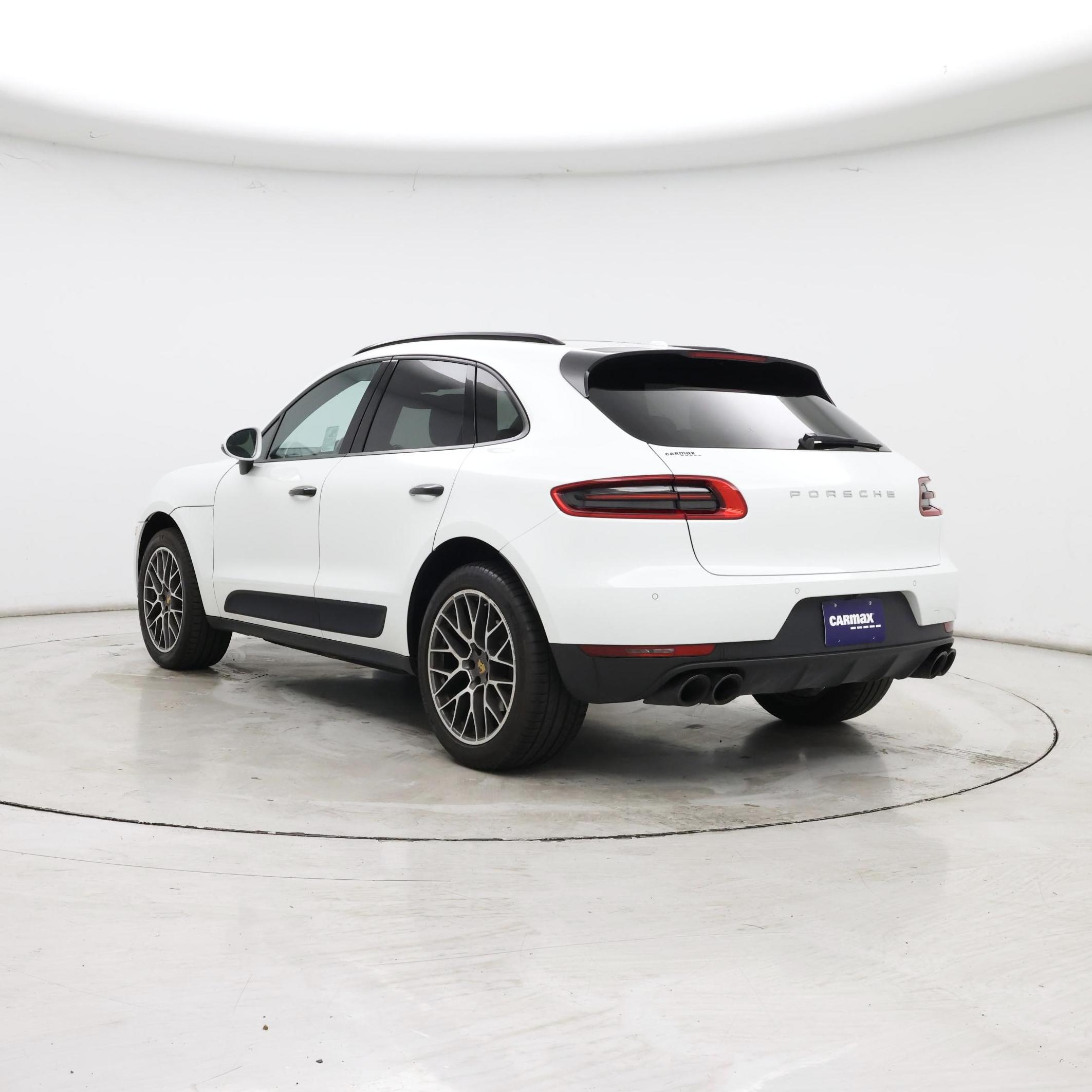 Thumbnail: 2018 Porsche Macan - 2