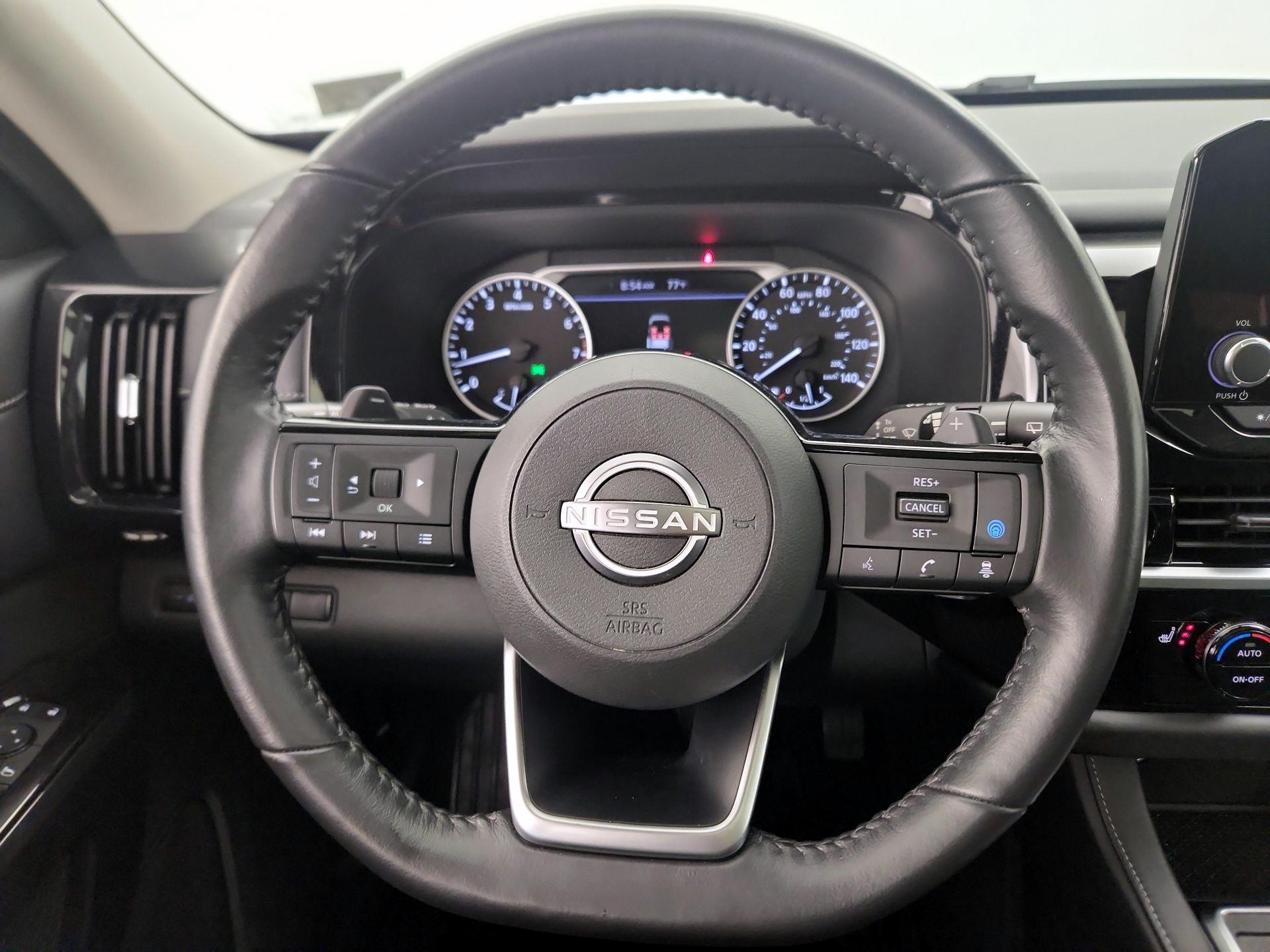 Thumbnail: 2022 Nissan Pathfinder - 10