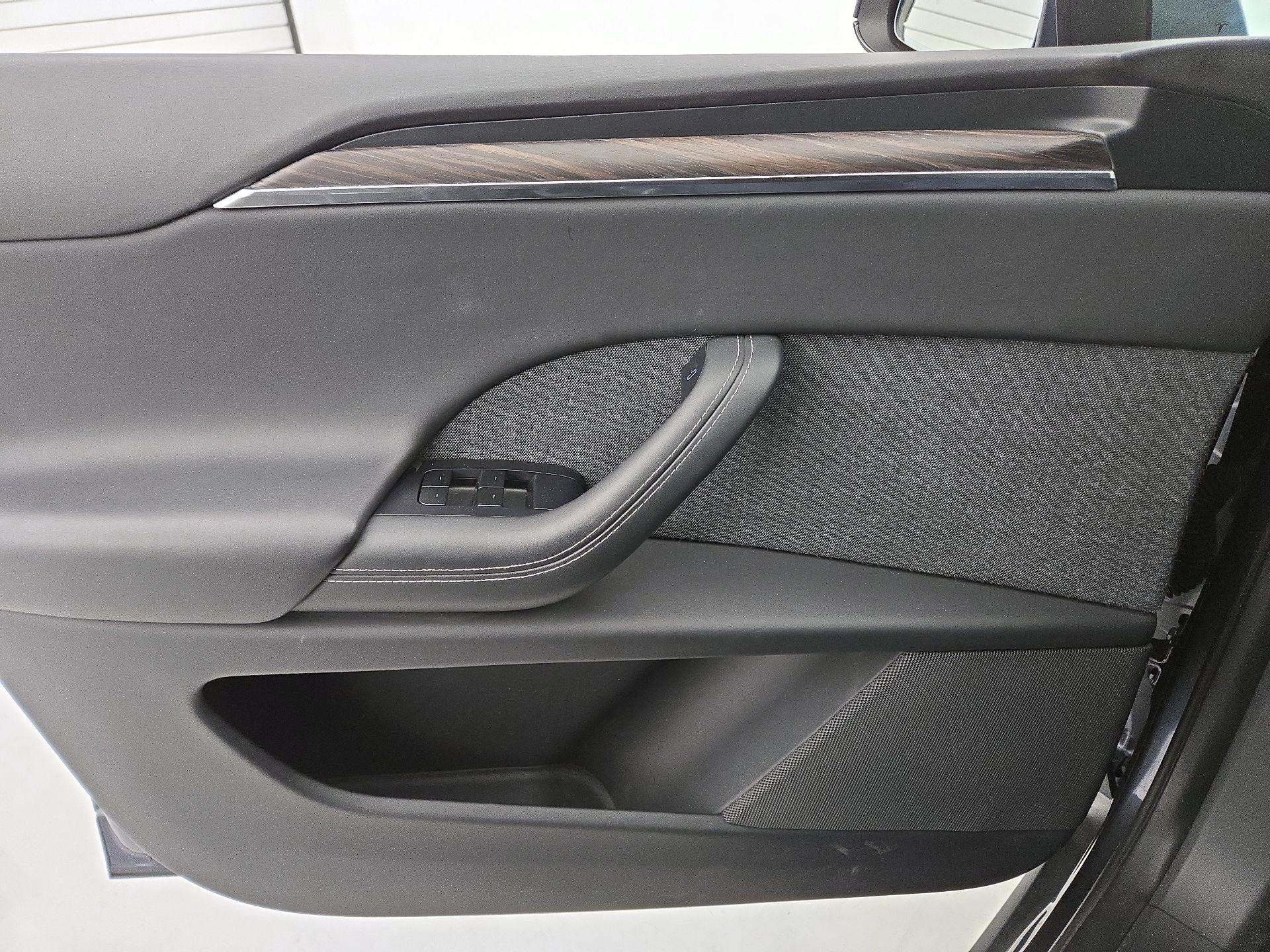 Thumbnail: 2022 Tesla Model X - 12
