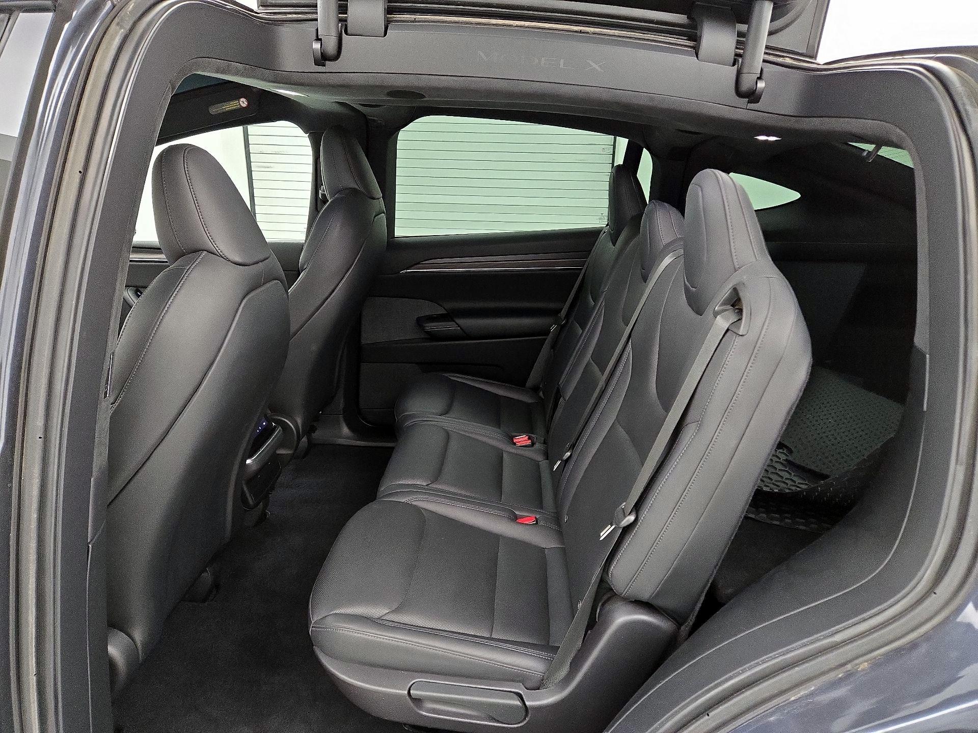 Thumbnail: 2022 Tesla Model X - 20