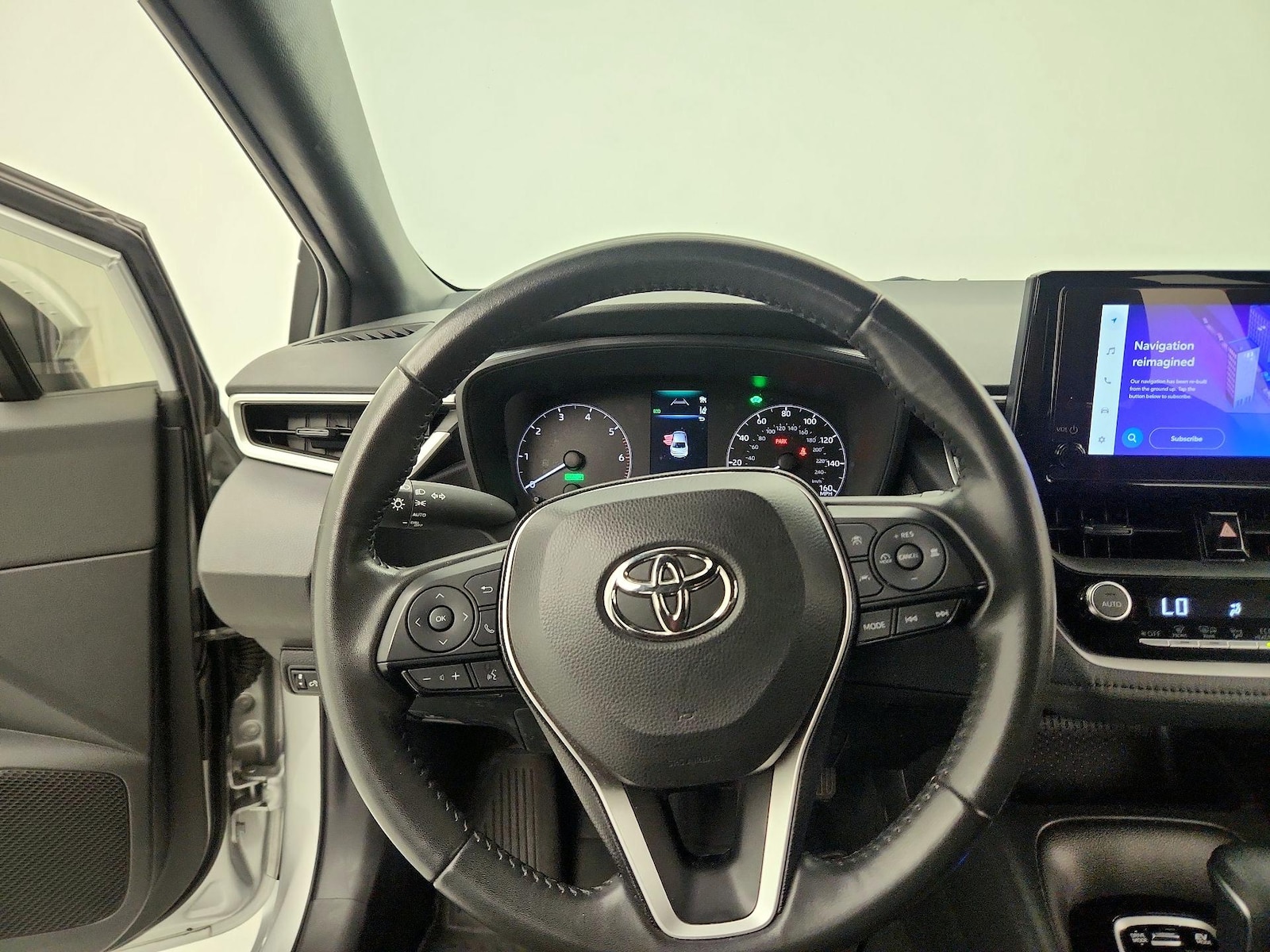 2024 Toyota Corolla SE - Photo 11