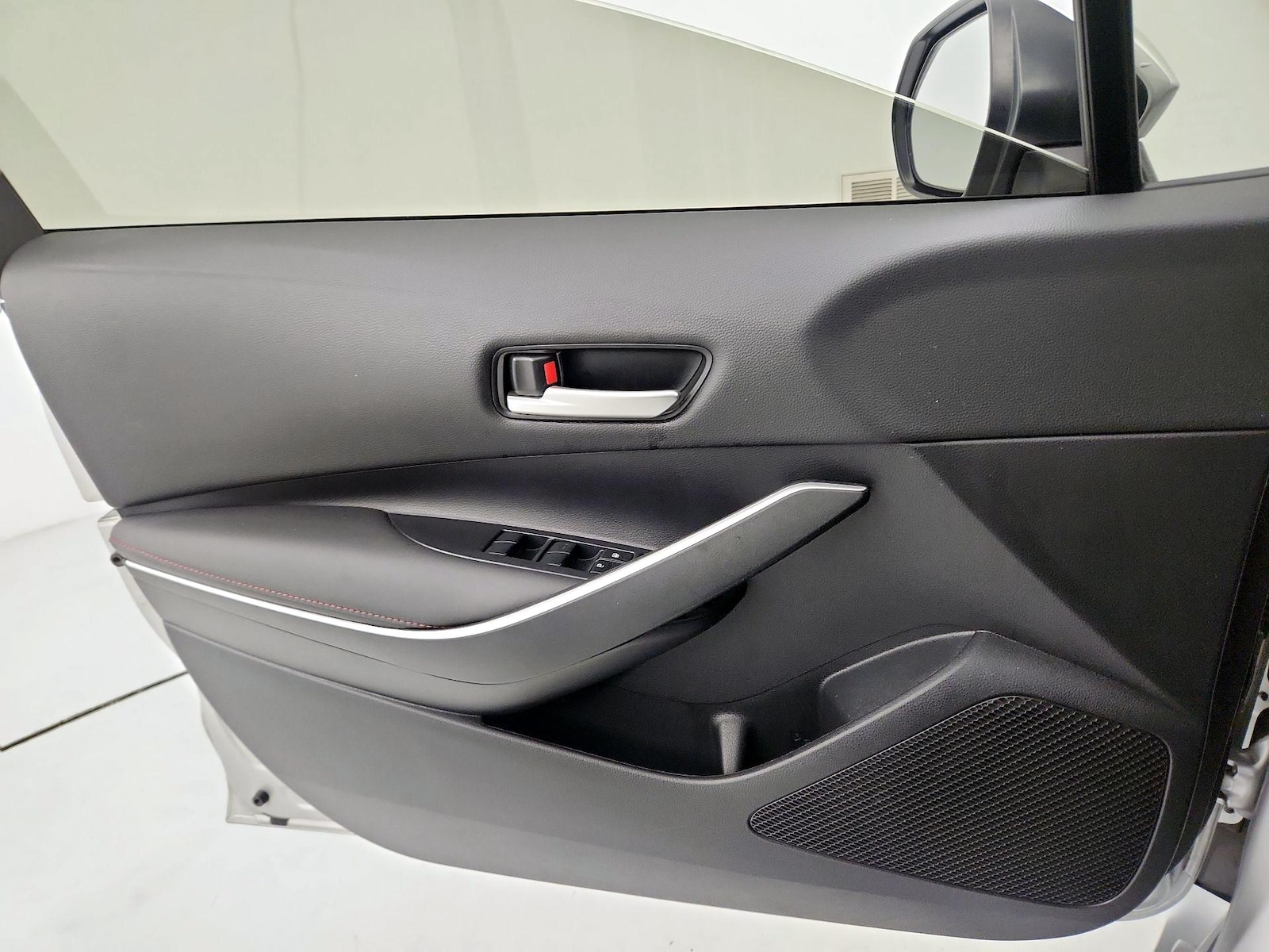 2024 Toyota Corolla SE - Photo 13