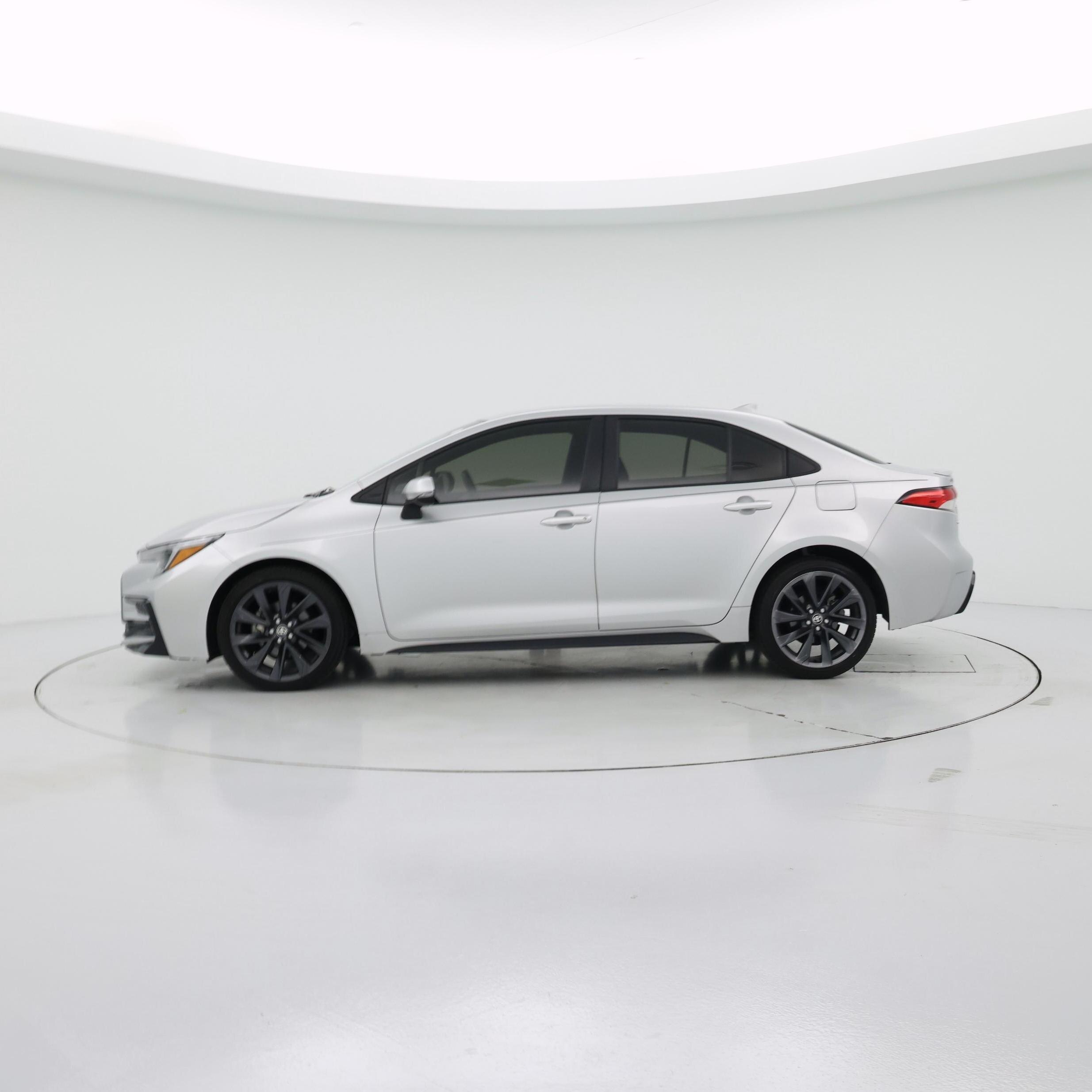 Thumbnail: 2024 Toyota Corolla - 3