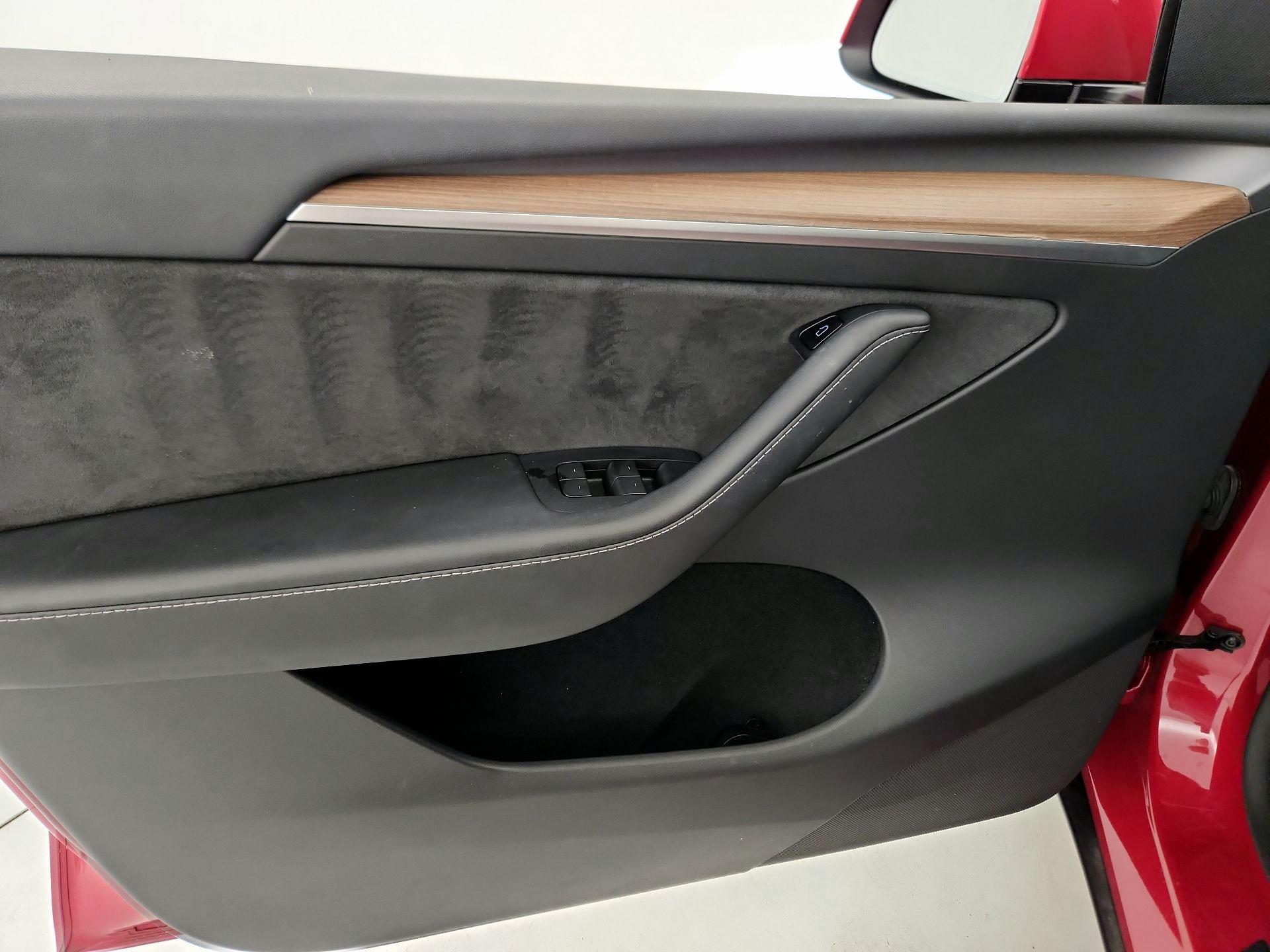 Thumbnail: 2022 Tesla Model Y - 12