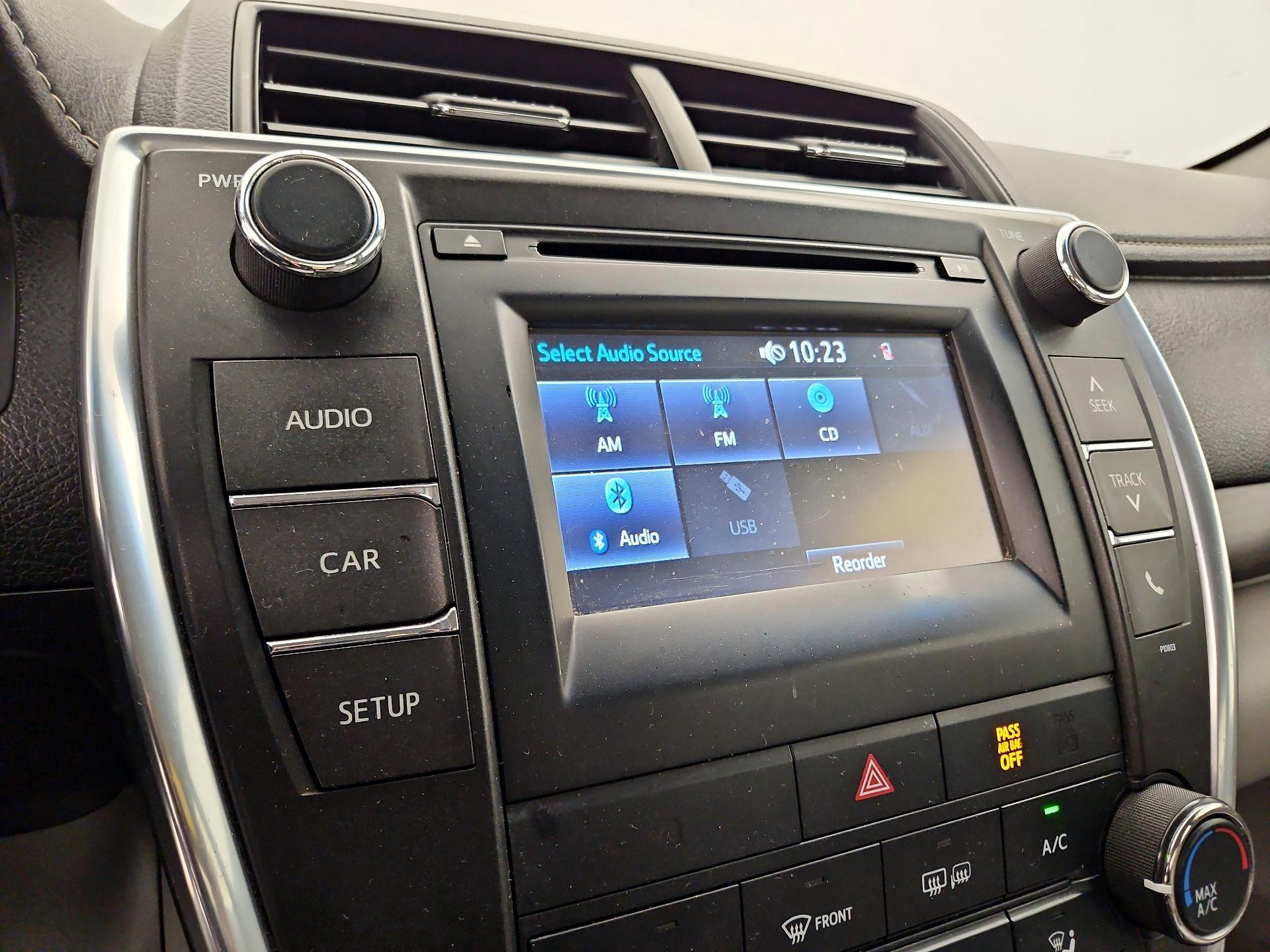 Thumbnail: 2015 Toyota Camry - 14