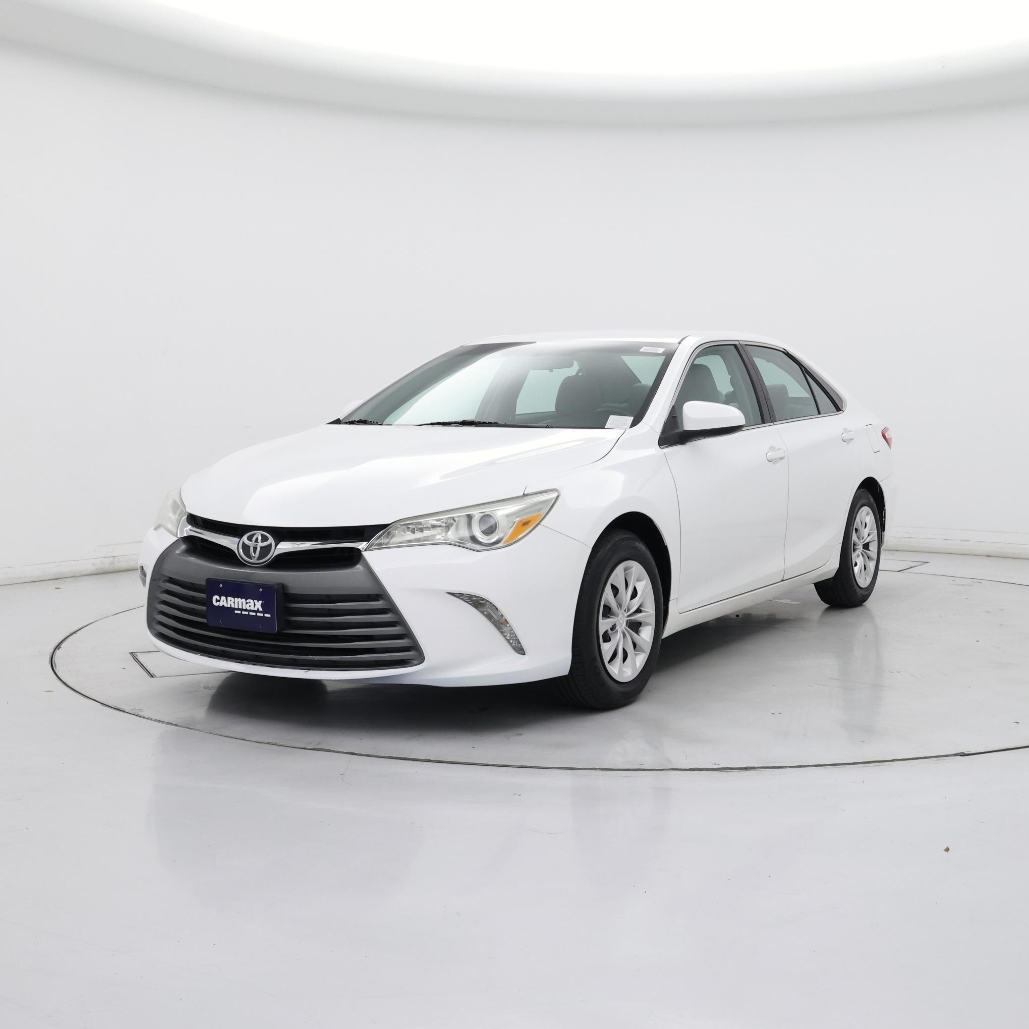 Thumbnail: 2015 Toyota Camry - 4