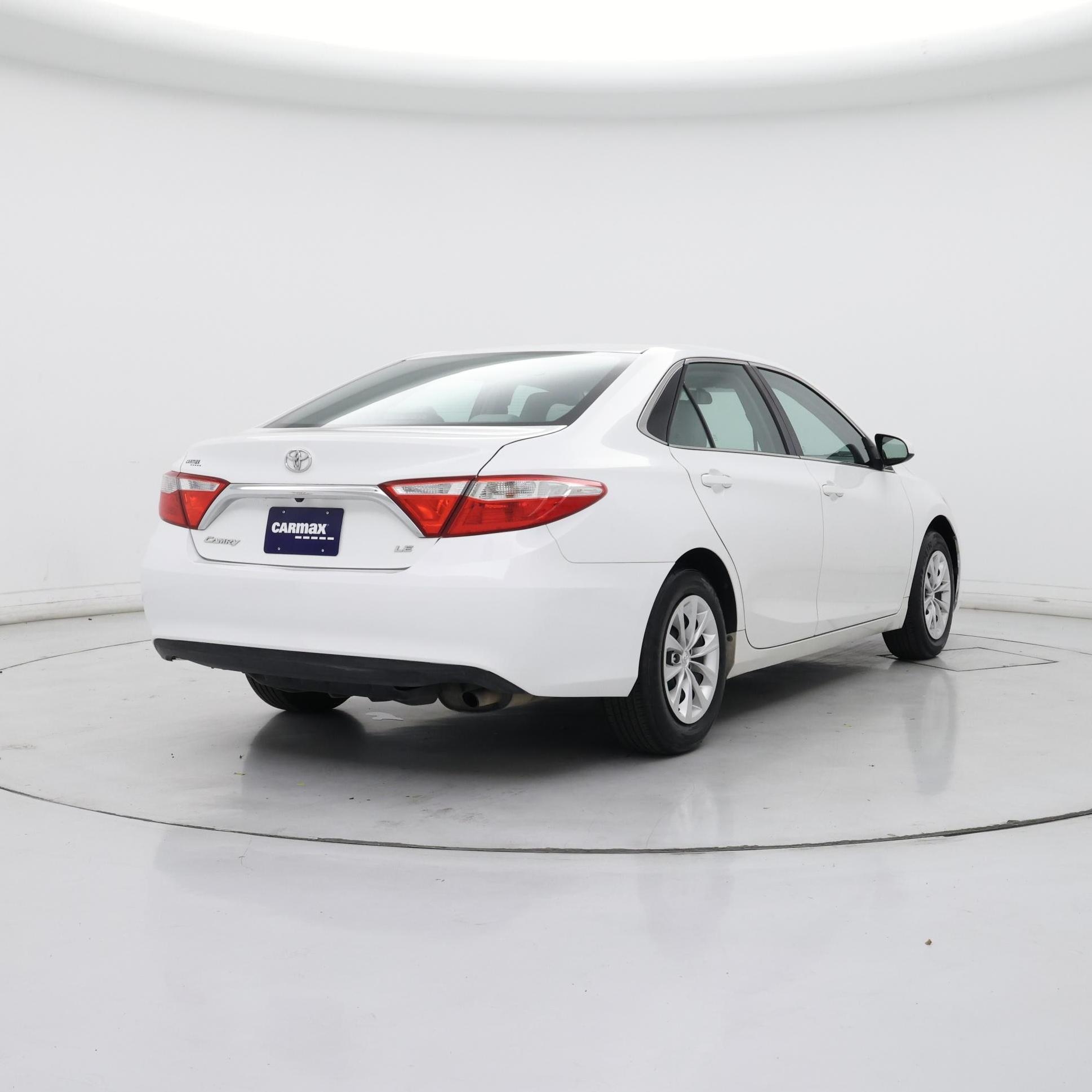 Thumbnail: 2015 Toyota Camry - 8