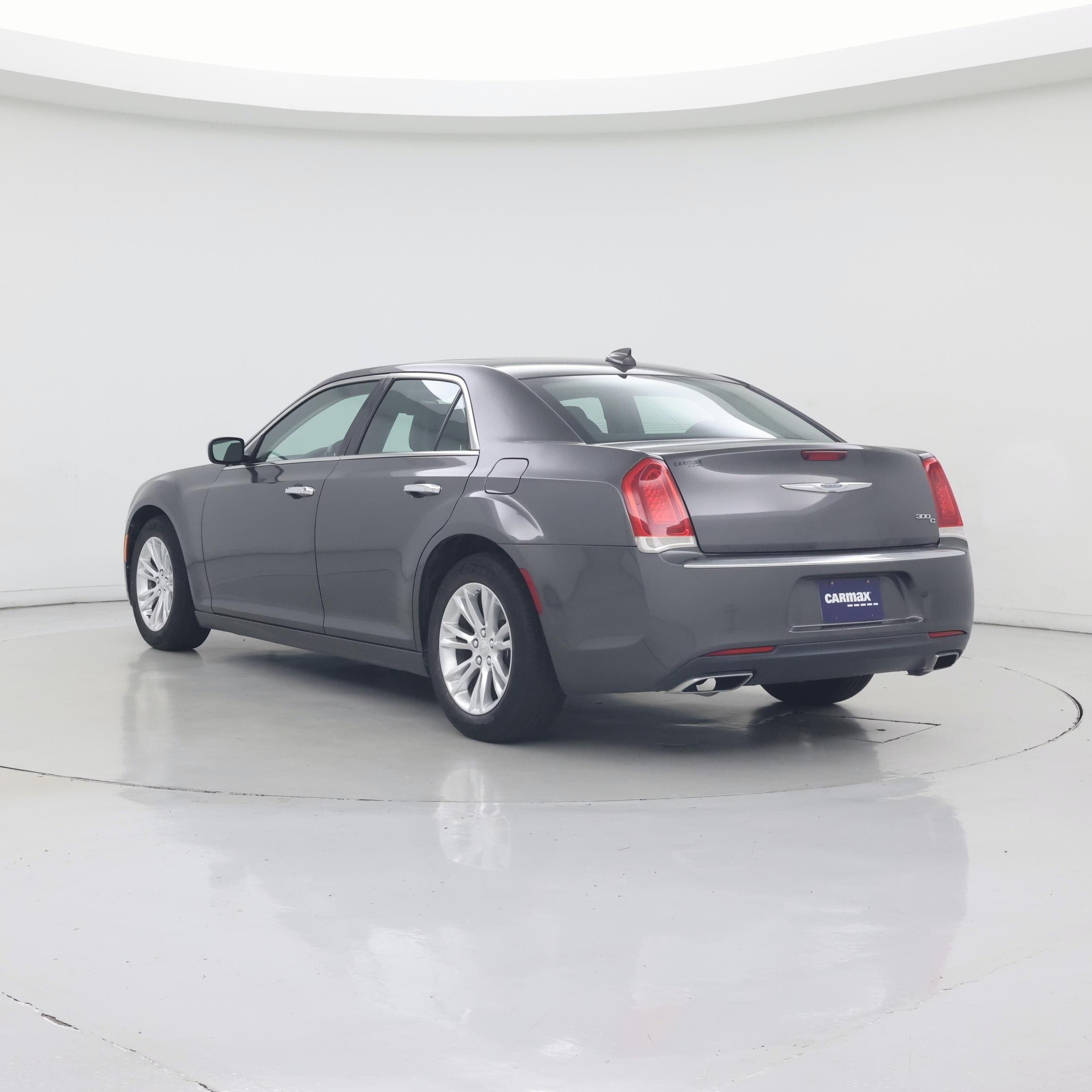 Thumbnail: 2017 Chrysler 300 - 2