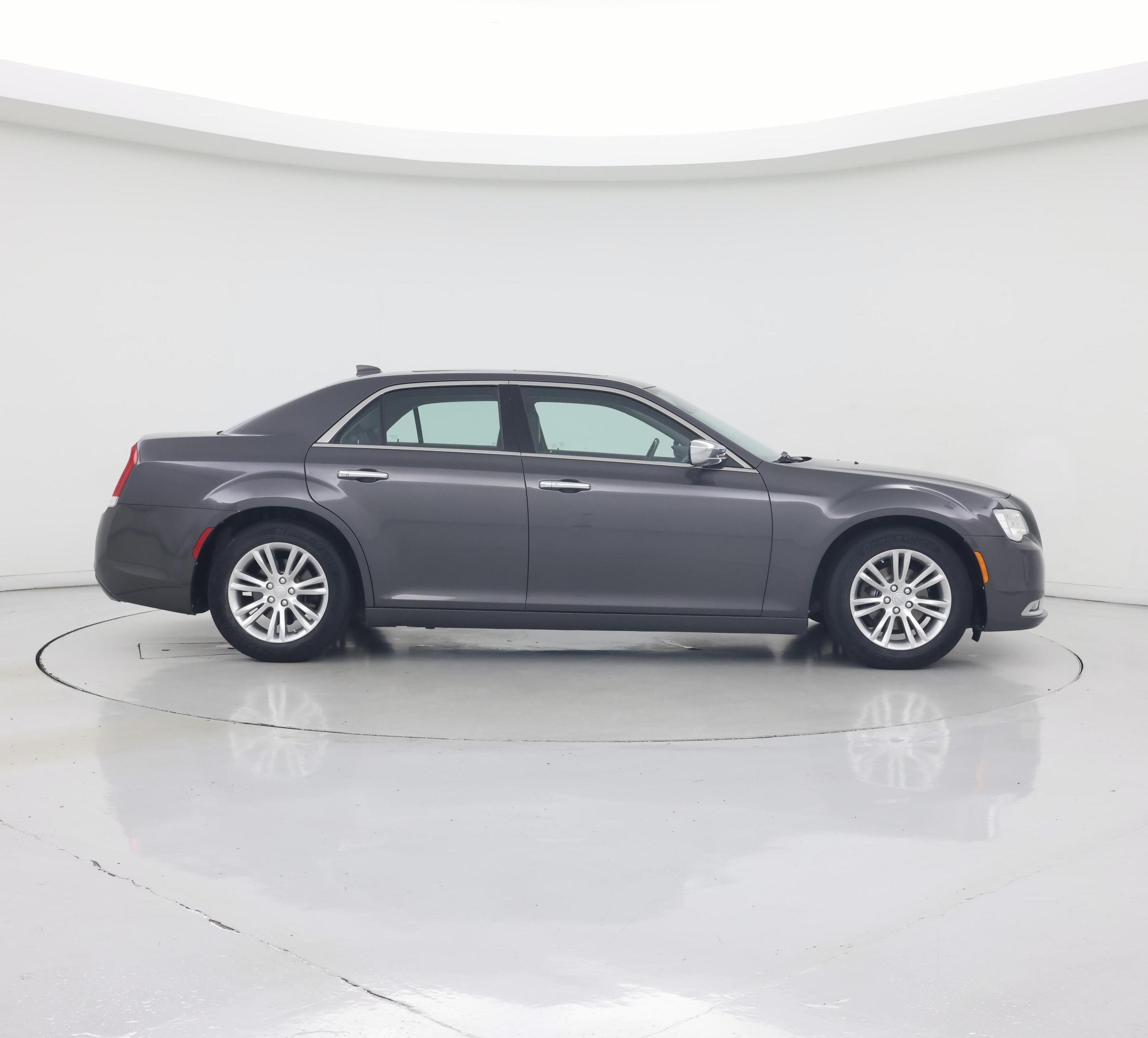 Thumbnail: 2017 Chrysler 300 - 7