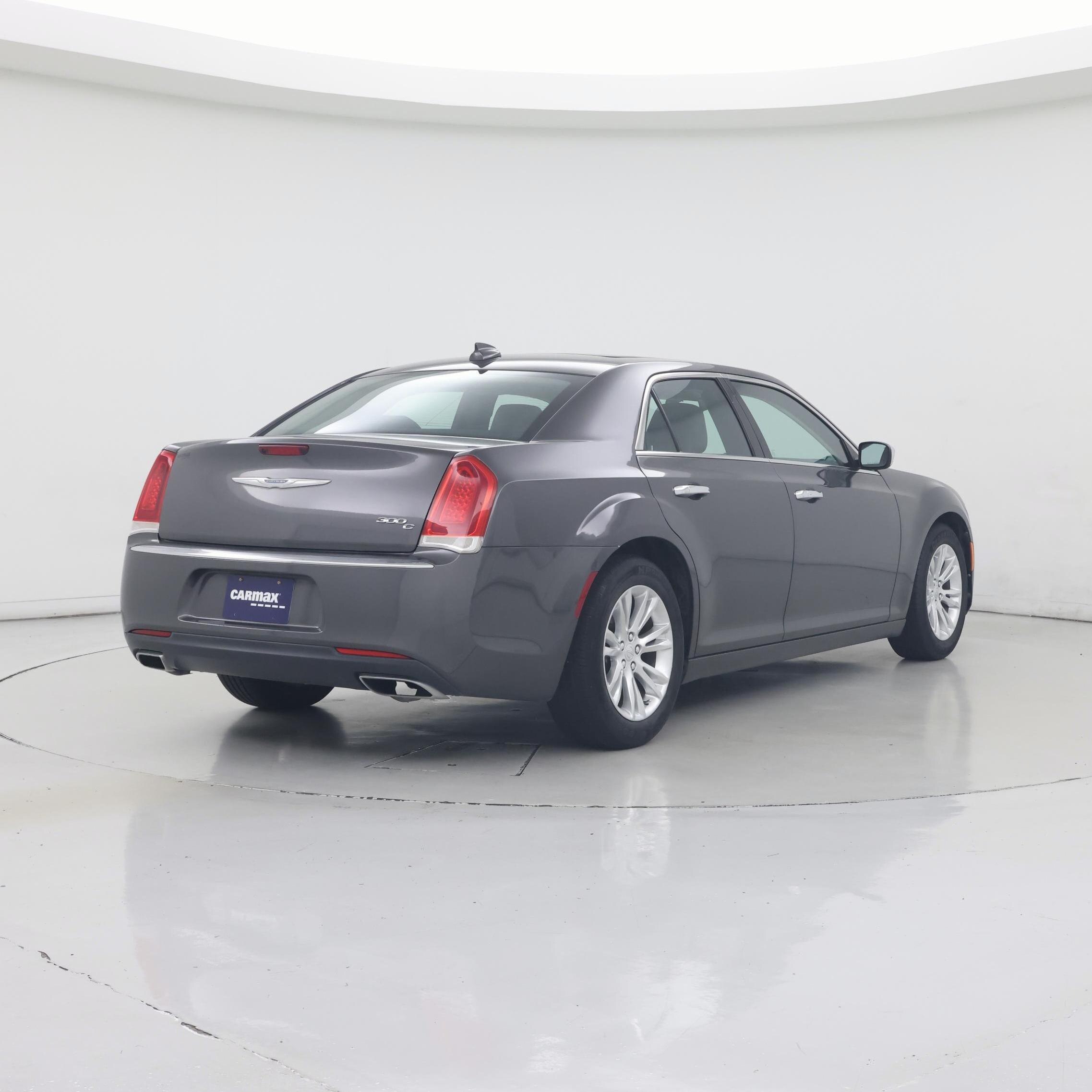Thumbnail: 2017 Chrysler 300 - 8