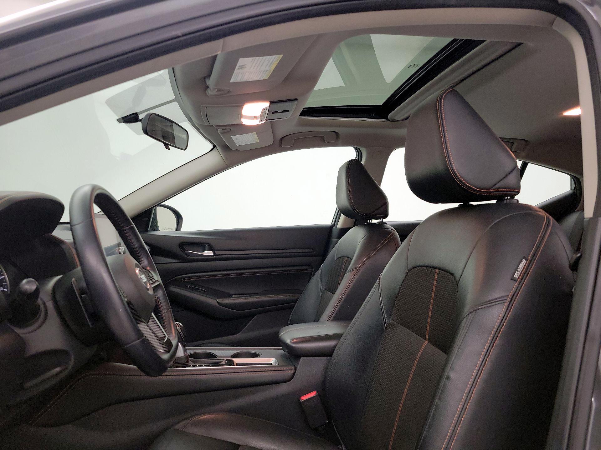 Thumbnail: 2019 Nissan Altima - 18