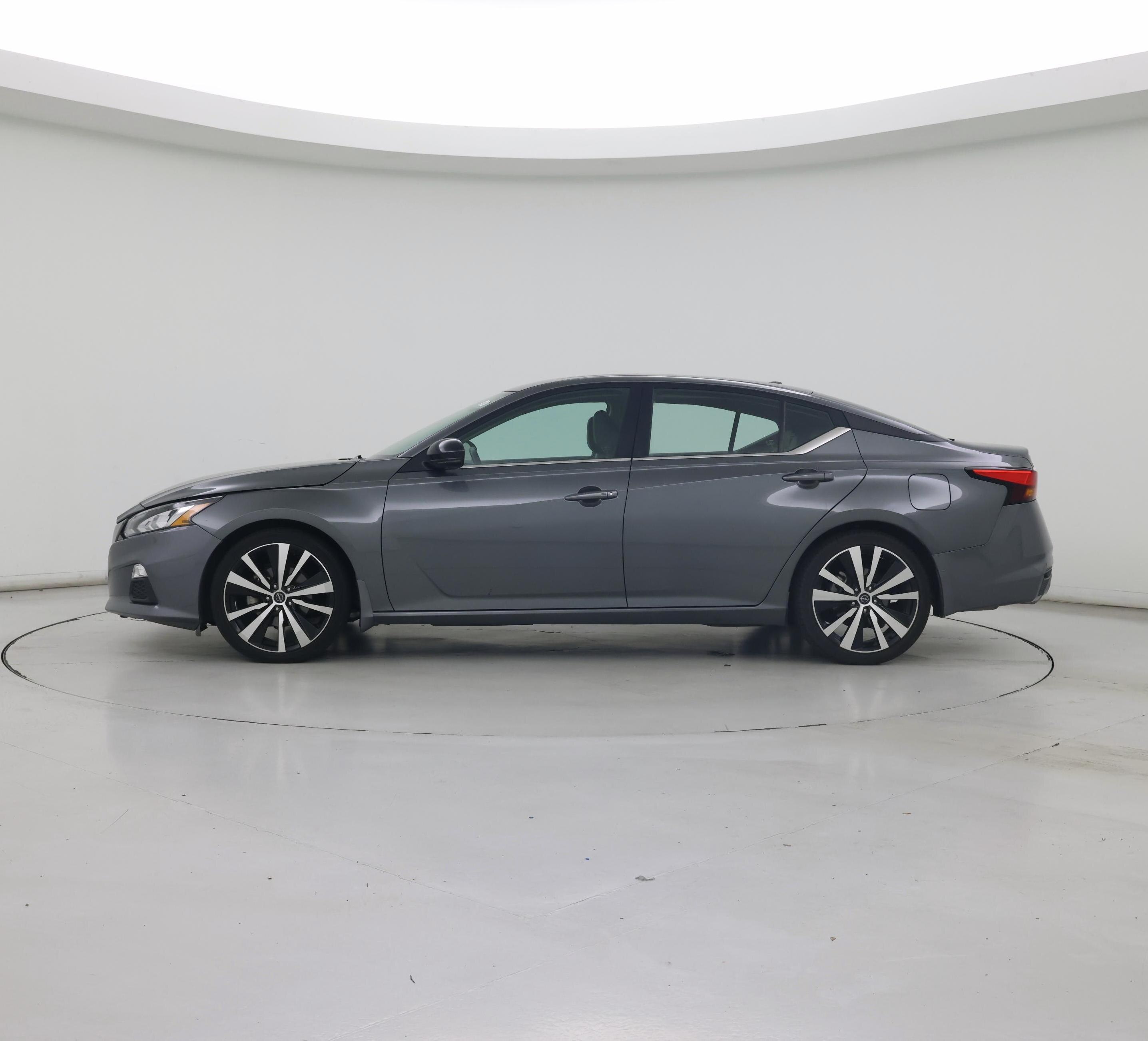 Thumbnail: 2019 Nissan Altima - 3