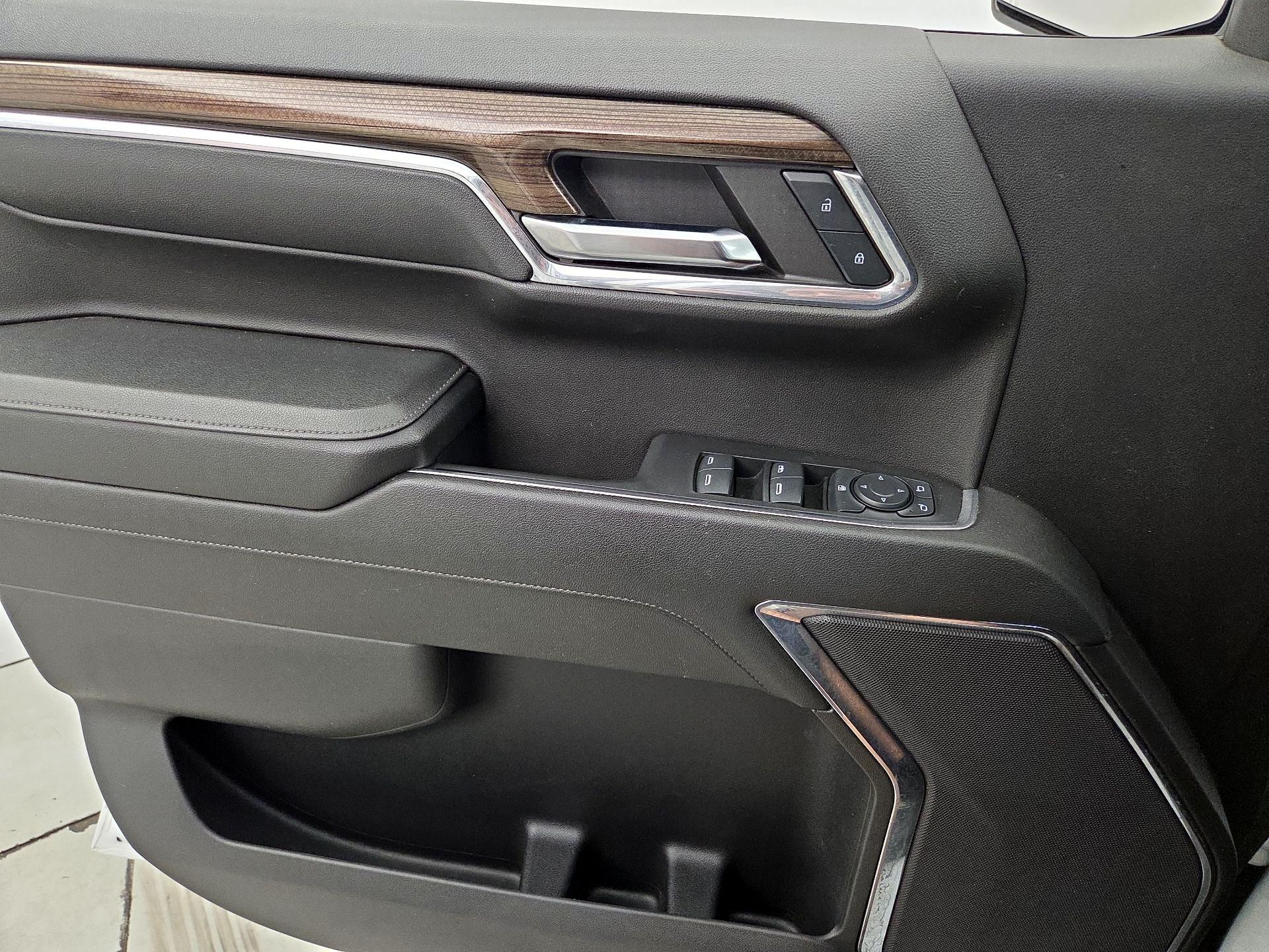 Thumbnail: 2024 Chevrolet Silverado 1500 - 12