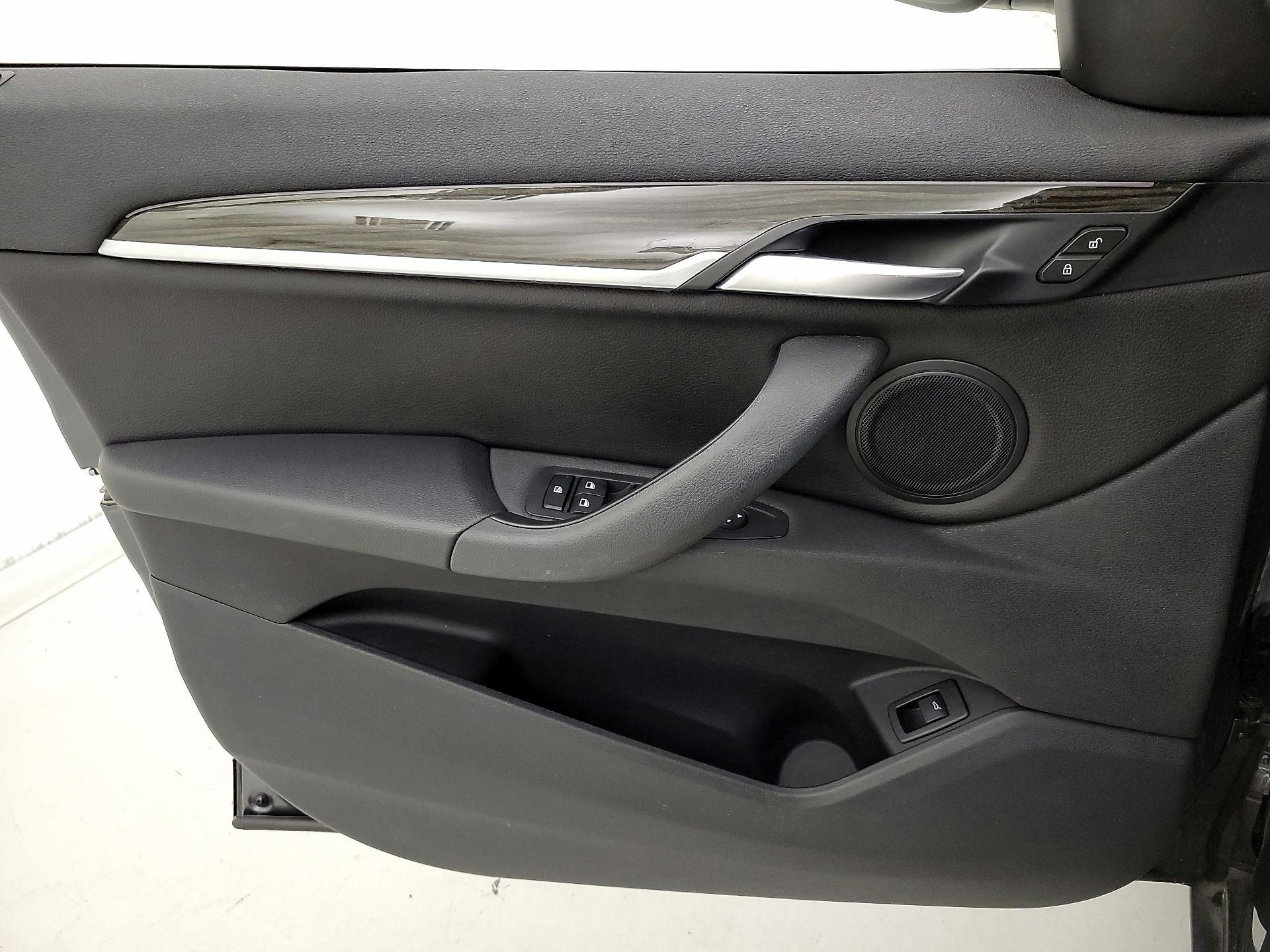 Thumbnail: 2018 BMW X1 - 12