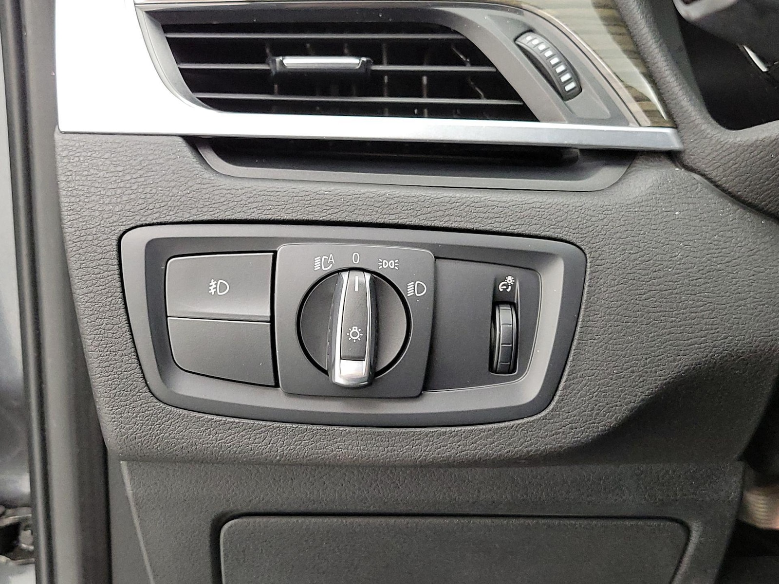 2018 BMW X1 28i - Photo 14